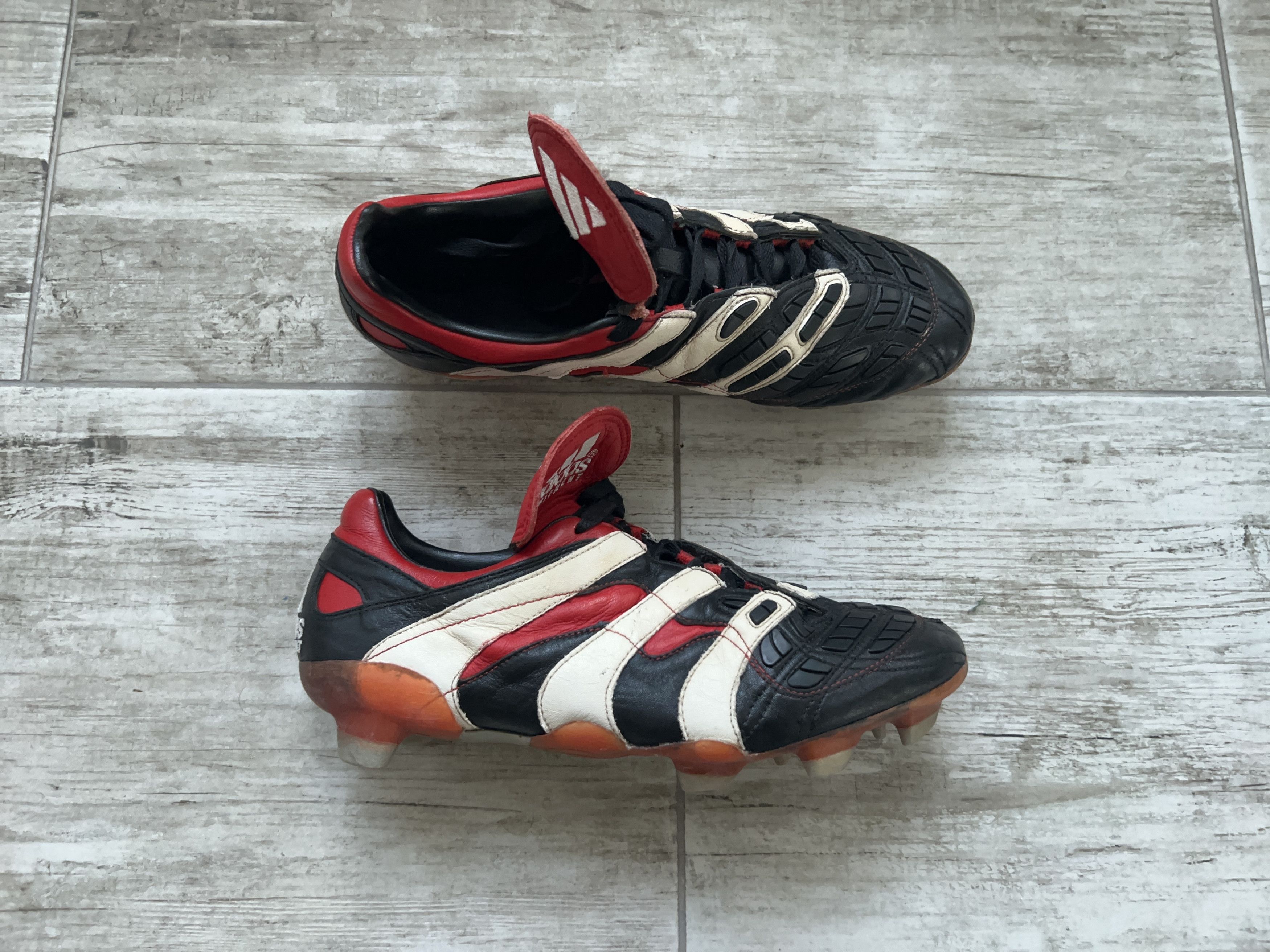 Adidas × Vintage 1998 Predator Accelerator Leather Football  display picture 3