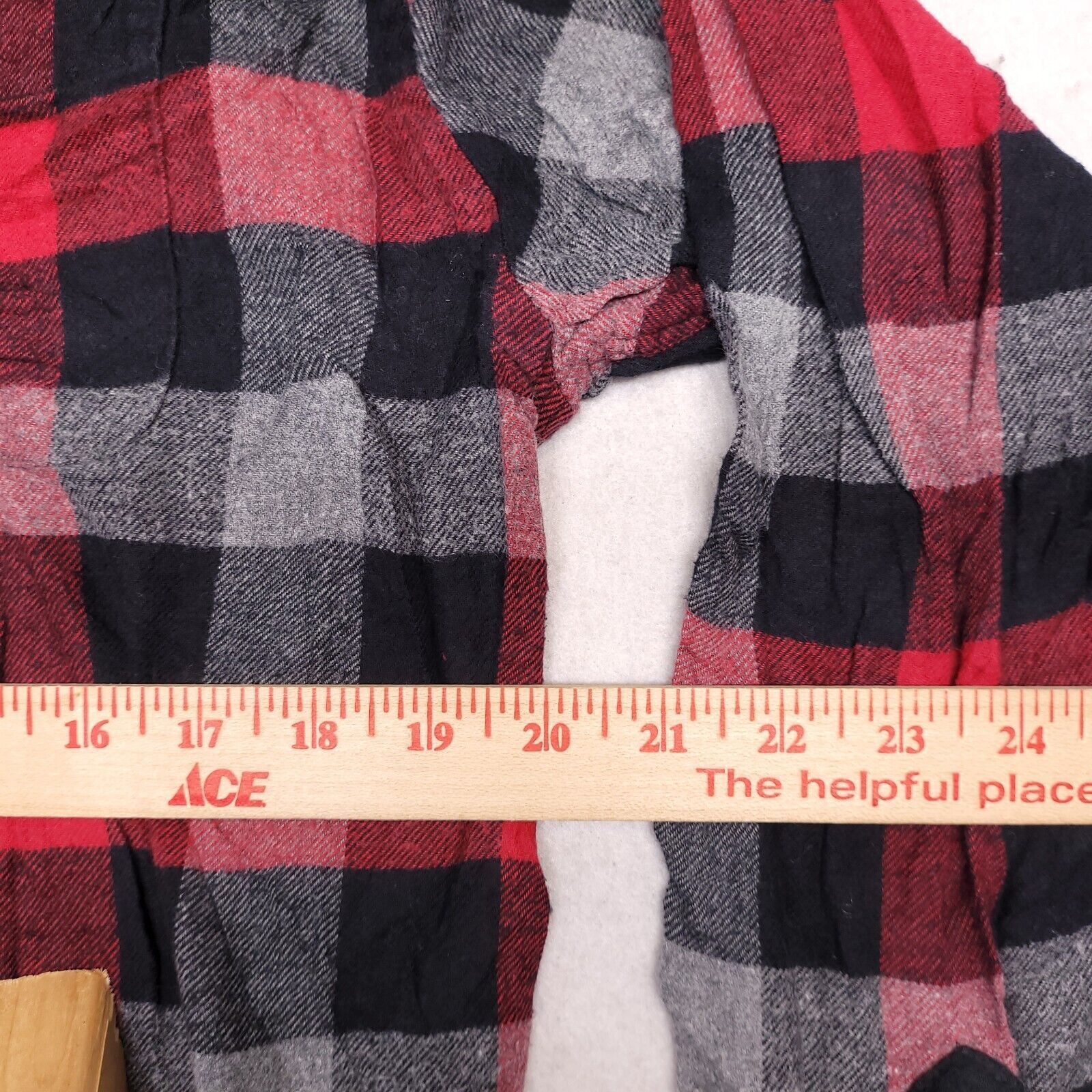 Croft & Barrow Croft & Barrow Gingham Flannel Shirt Mens Size Medium M Red Size US M / EU 48-50 / 2 - 8 Thumbnail