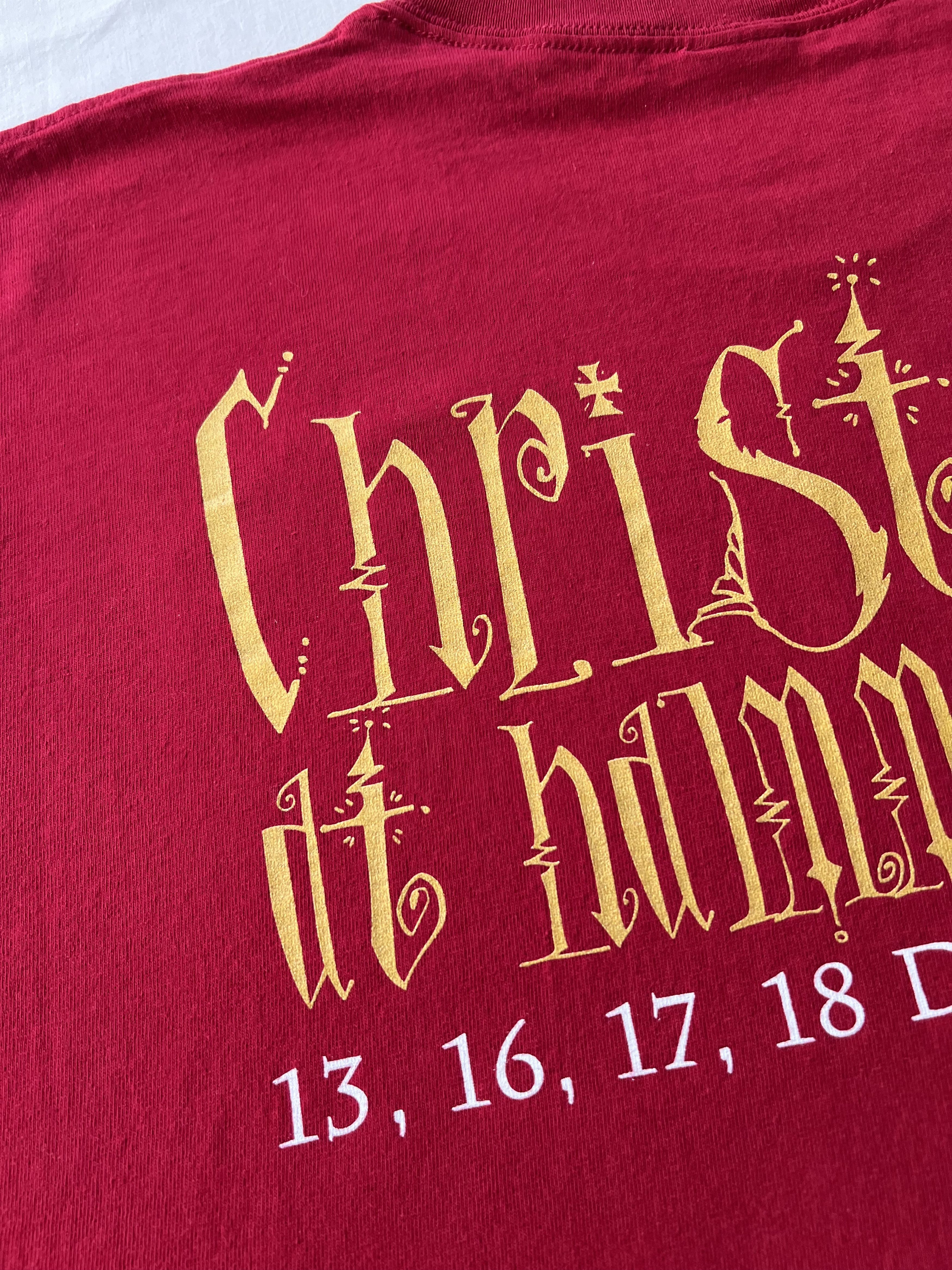 Band Tees Vintage 2004 Elton John & His Band Christmas Red T-shirt Size US XL / EU 56 / 4 - 9 Thumbnail