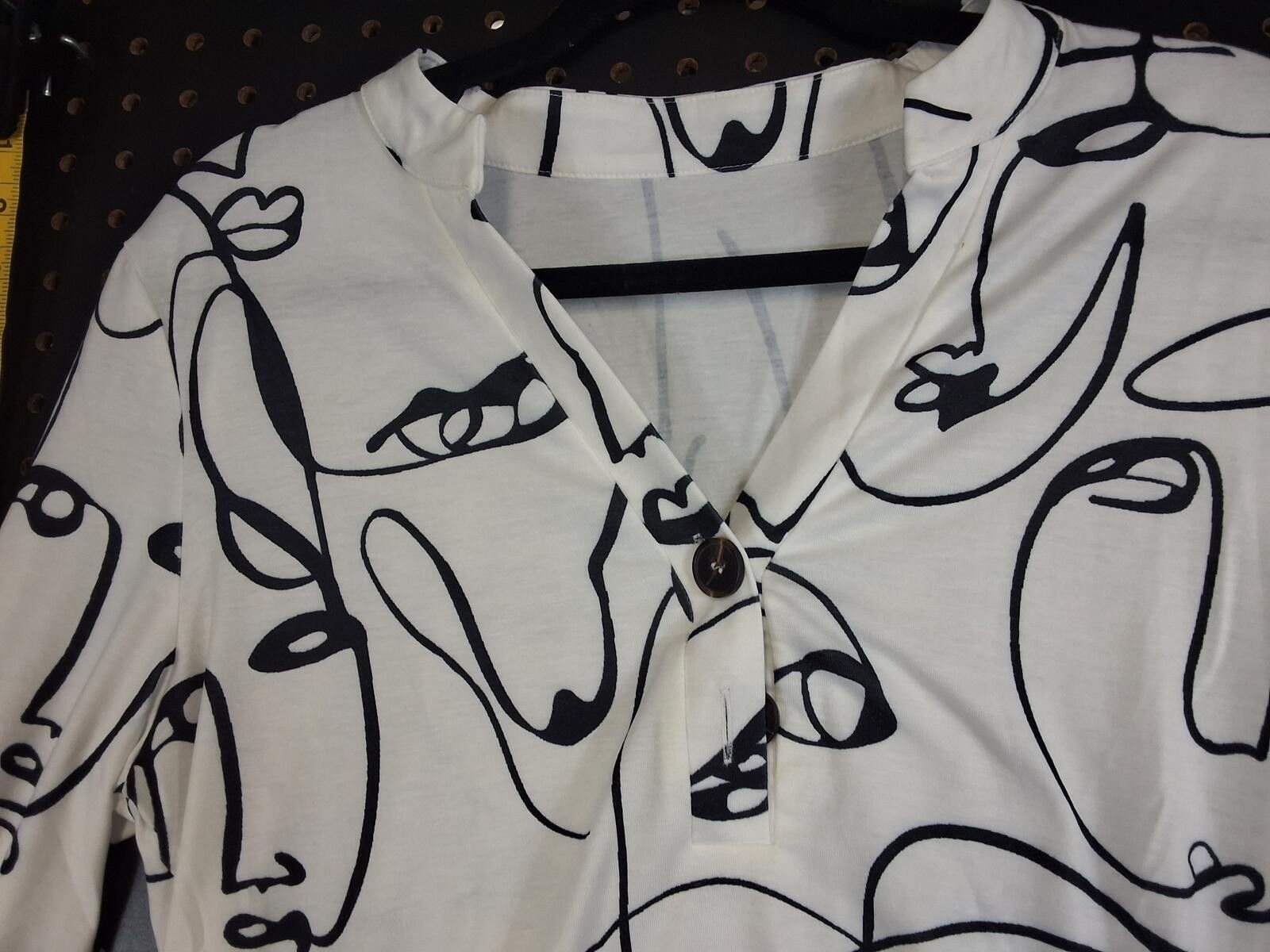 Other Artsy Abstract Face Print Long Sleeve Blouse Top Small Size S / US 4 / IT 40 - 2 Thumbnail