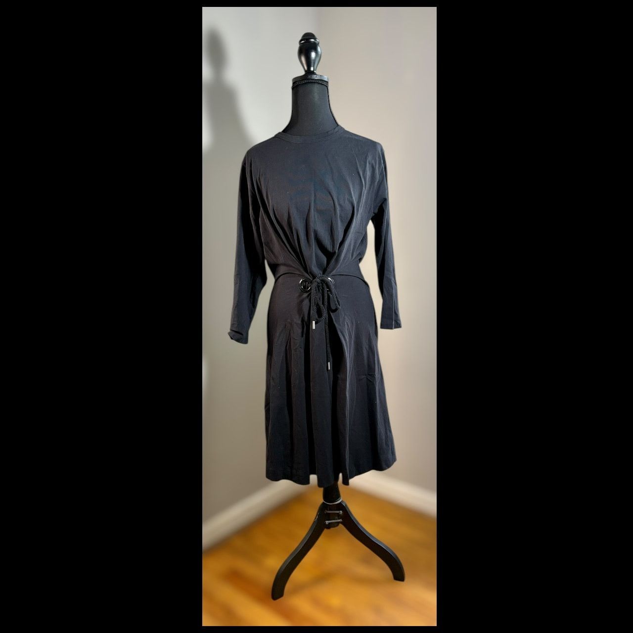 Anthropologie Anthropologie black long sleeve tie front dress Size S / US 4 / IT 40 - 2 Thumbnail