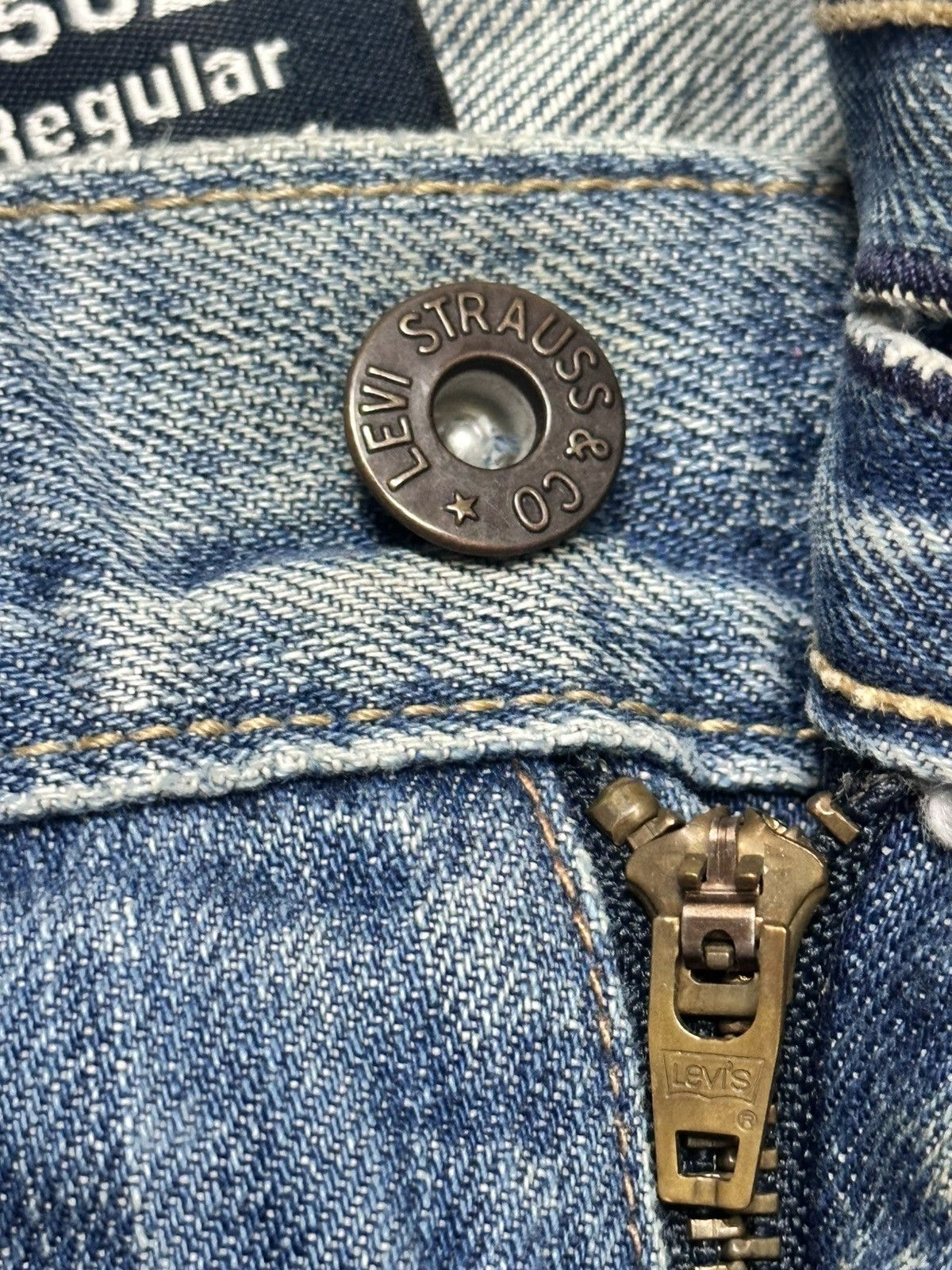 Levi's Vintage Levi’s 502 Regular Fit Denim Jeans Light BlueWash Size US 32 / EU 48 - 11 Thumbnail