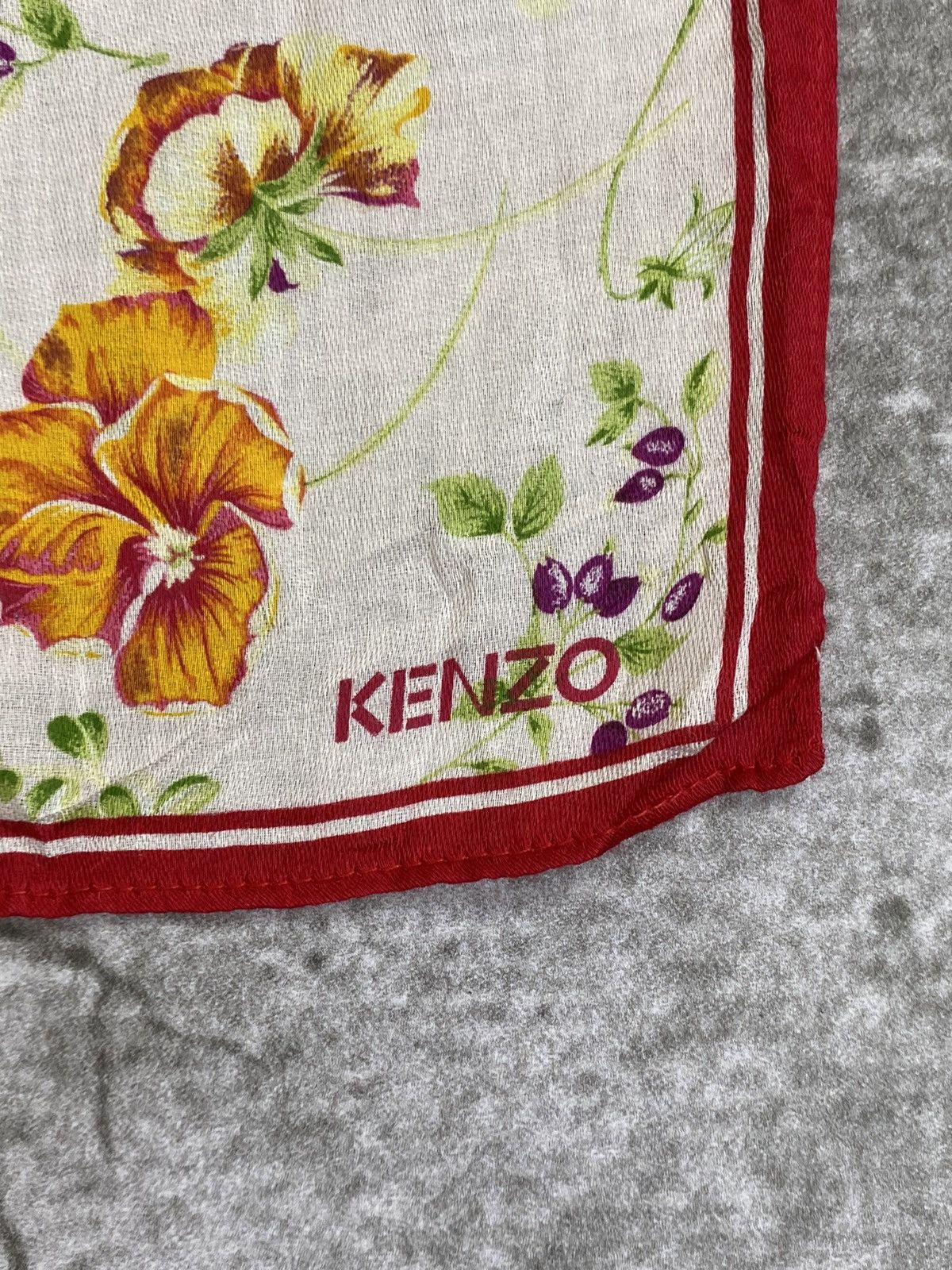 Kenzo Kenzo Handkerchief / Bandana / Neckerchief Size ONE SIZE - 2 Thumbnail