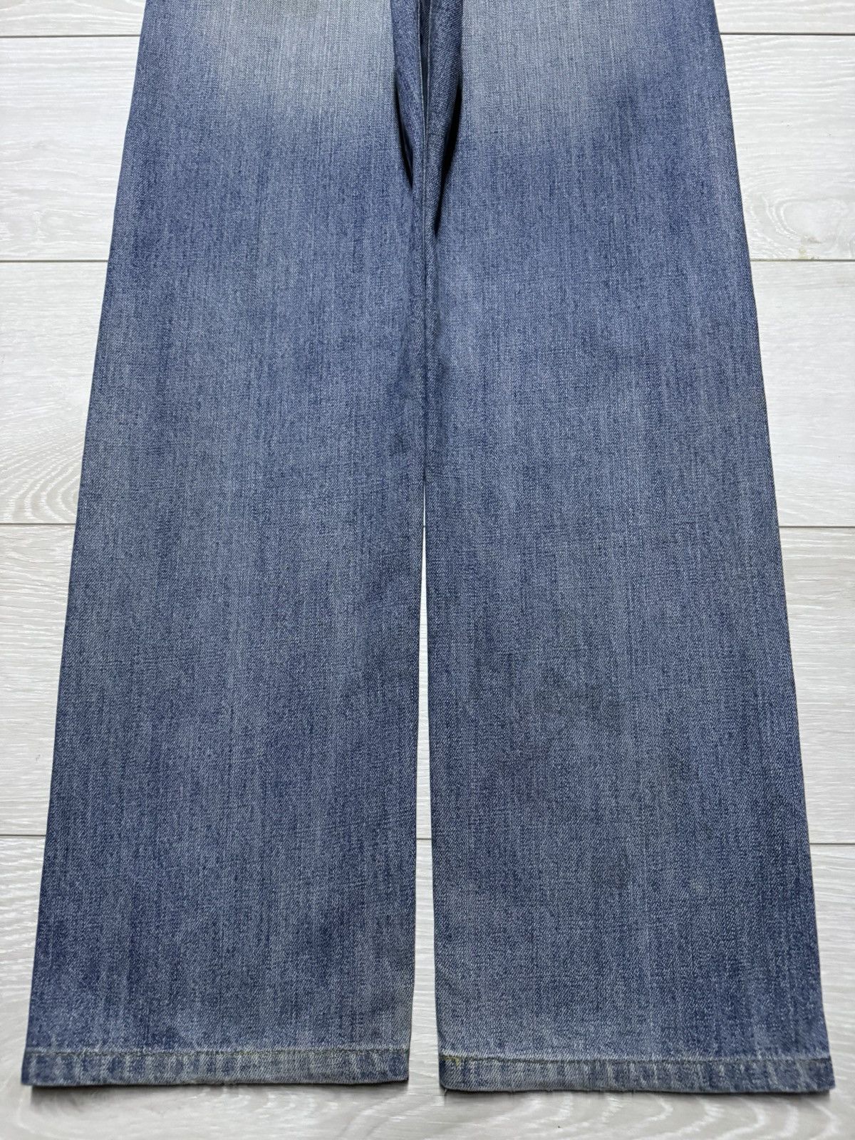 Uniqlo Vintage Japanese Brand Uniqlo Ring Light Wash Loose Jeans Size US 31 - 6 Thumbnail