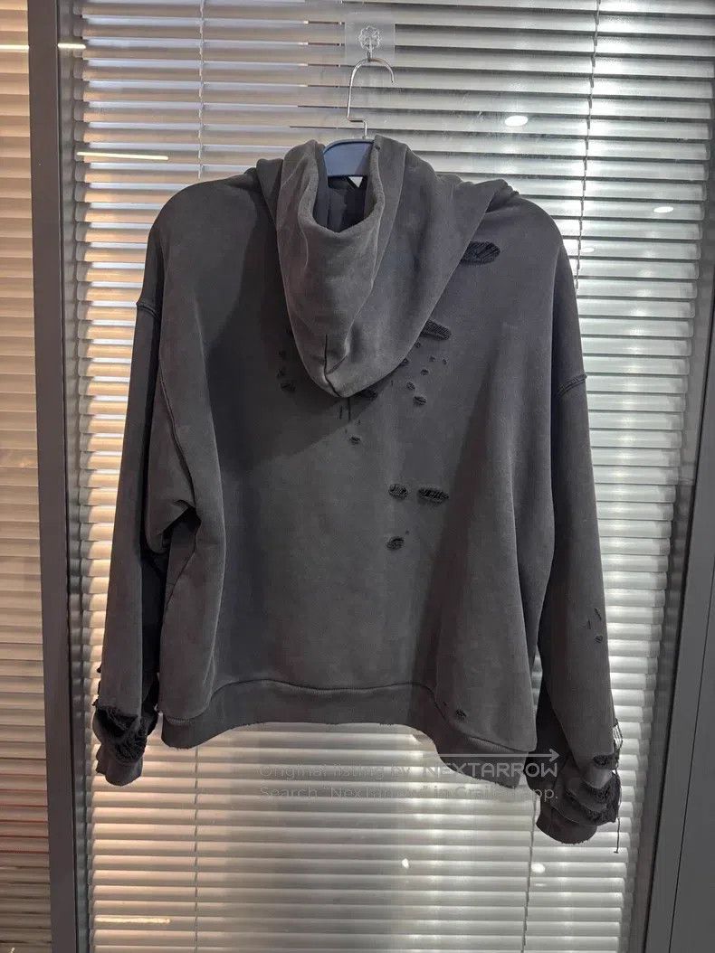 Balenciaga Balenciaga Ripped Hoodie Size US S / EU 44-46 / 1 - 2 Thumbnail