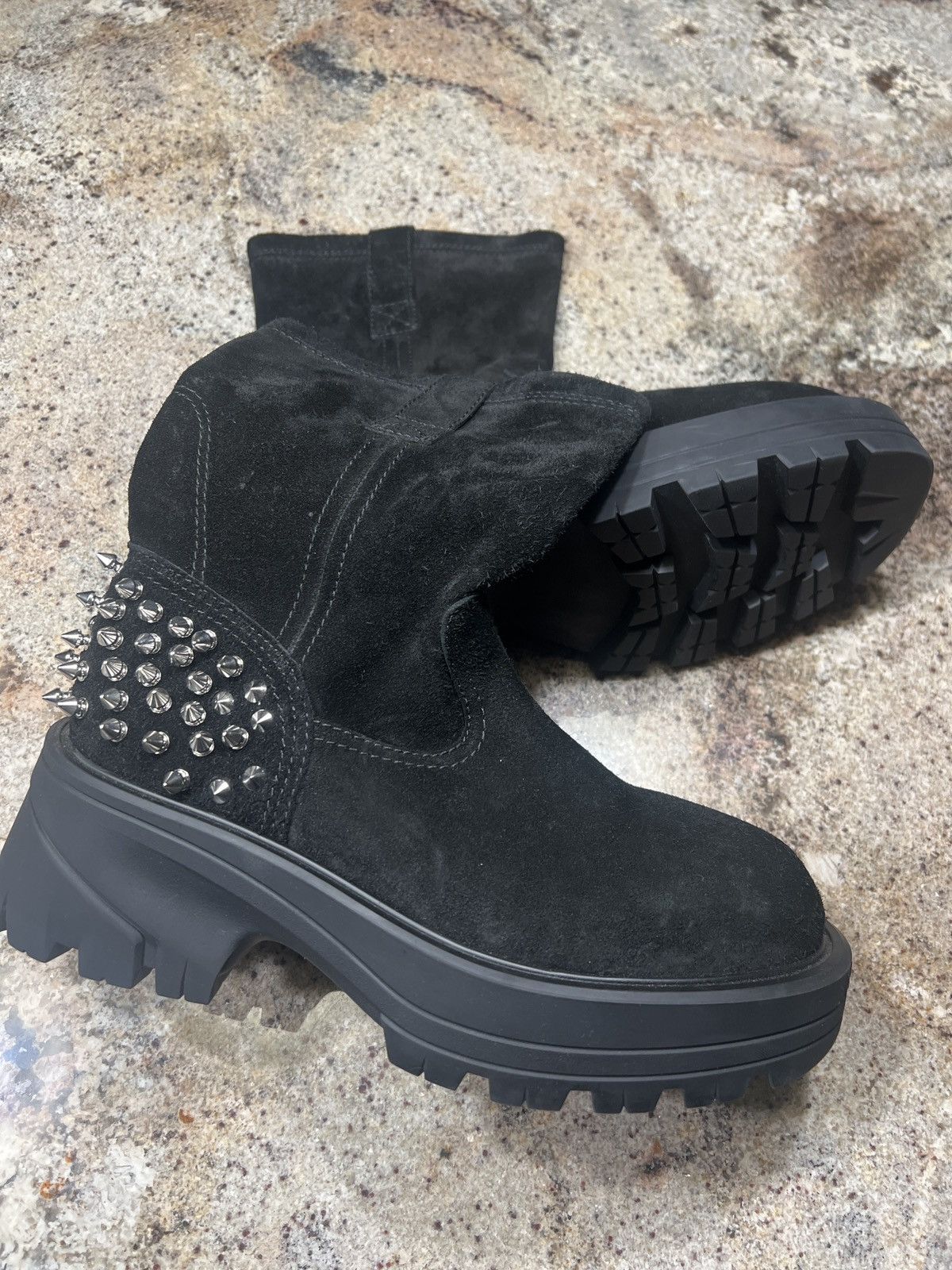 1017 ALYX 9SM 1017 Alyx 9SM Studded Suede Leather Boots Size US 11 / EU 44 - 1 Thumbnail