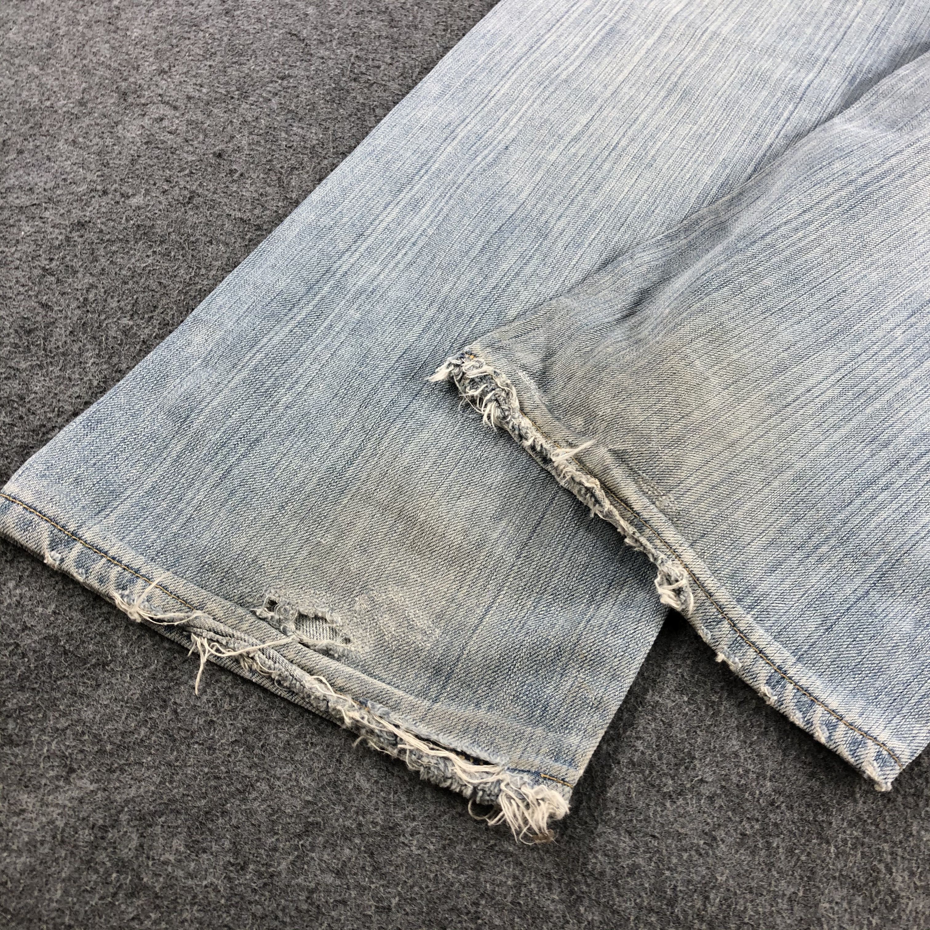 Levi's Vintage 90s Light Wash Levis 501 Jeans-J1908 Size US 31 - 6 Thumbnail