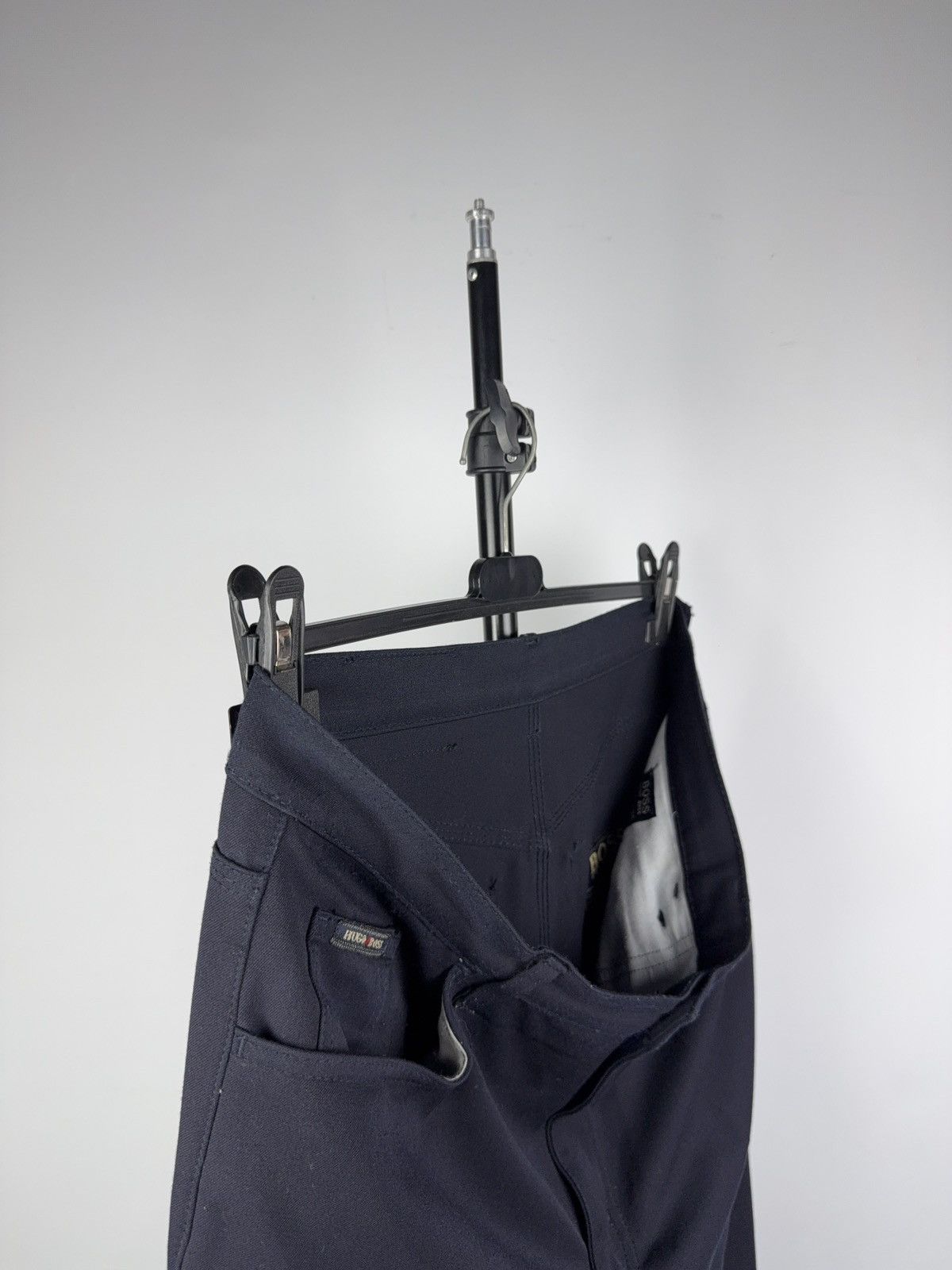 Hugo Boss Luxury Hugo Boss Italy Art in Fashion Cotton Straight Pants Size US 30 / EU 46 - 15 Thumbnail