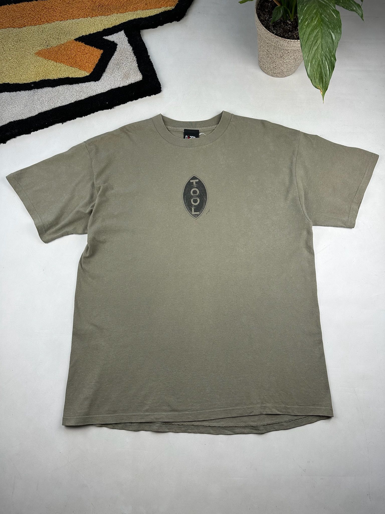 Band Tees × Vintage Vintage Tool Band Tee 1995 metal tShirt Size US XL / EU 56 / 4 - 2 Thumbnail