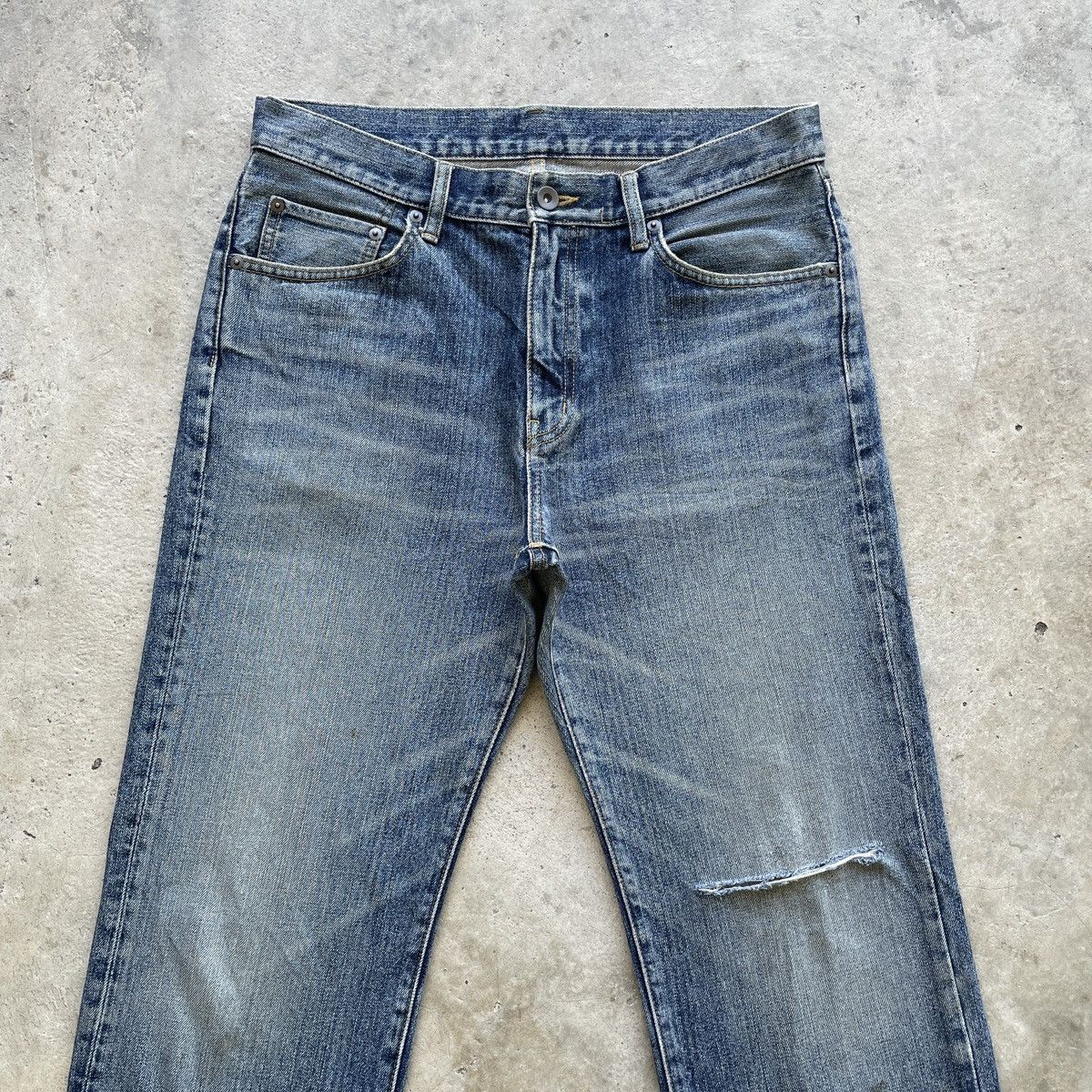 Japanese Brand Vintage Japanese Distressed Jeans Denim Faded Pants W32 Size US 32 / EU 48 - 3 Thumbnail
