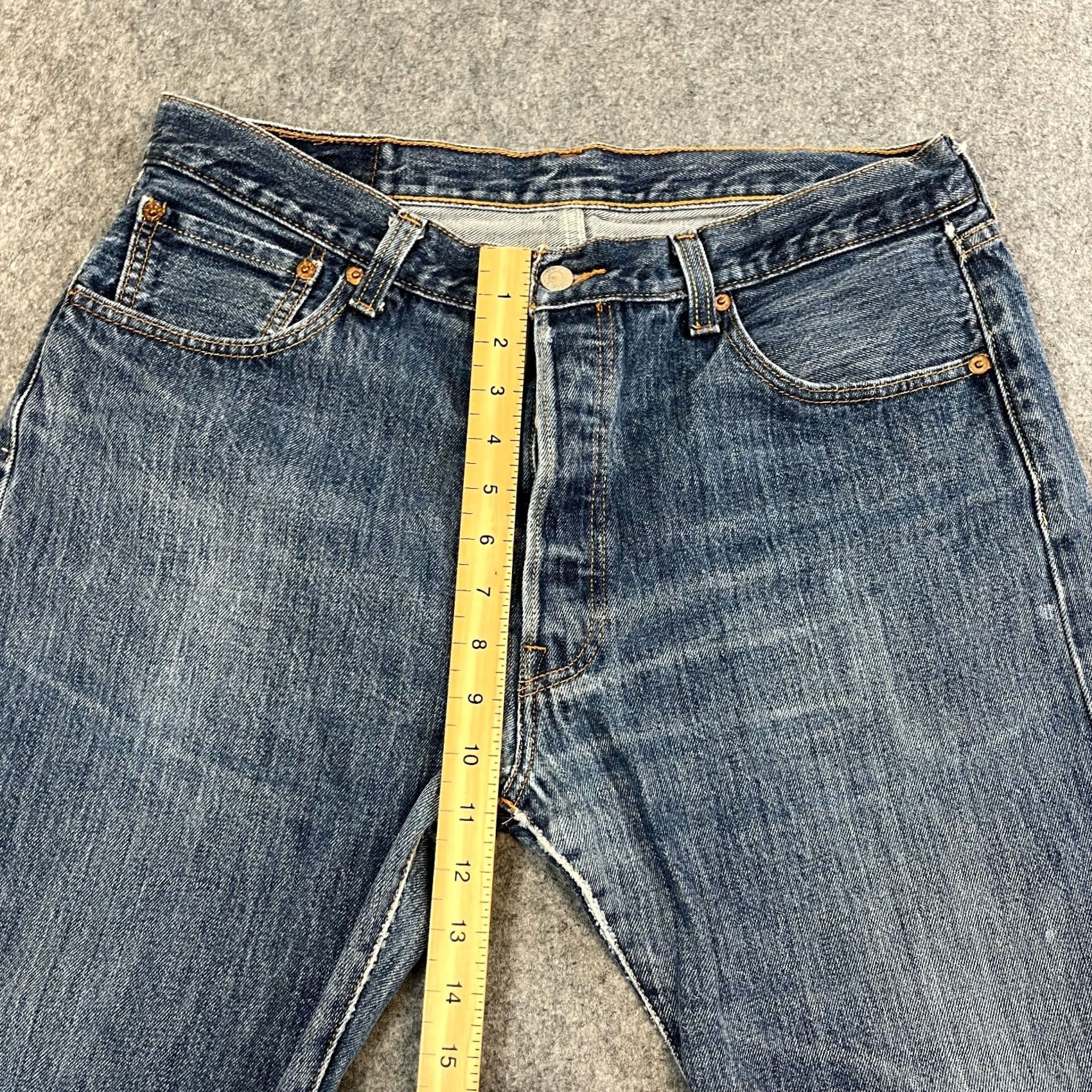 Levi's VINTAGE Levi's 501 Jeans Regular Straight 34 30 Mid Wash Blue Button Fly Mens Adults/Men Size US 34 / EU 50 - 5 Thumbnail