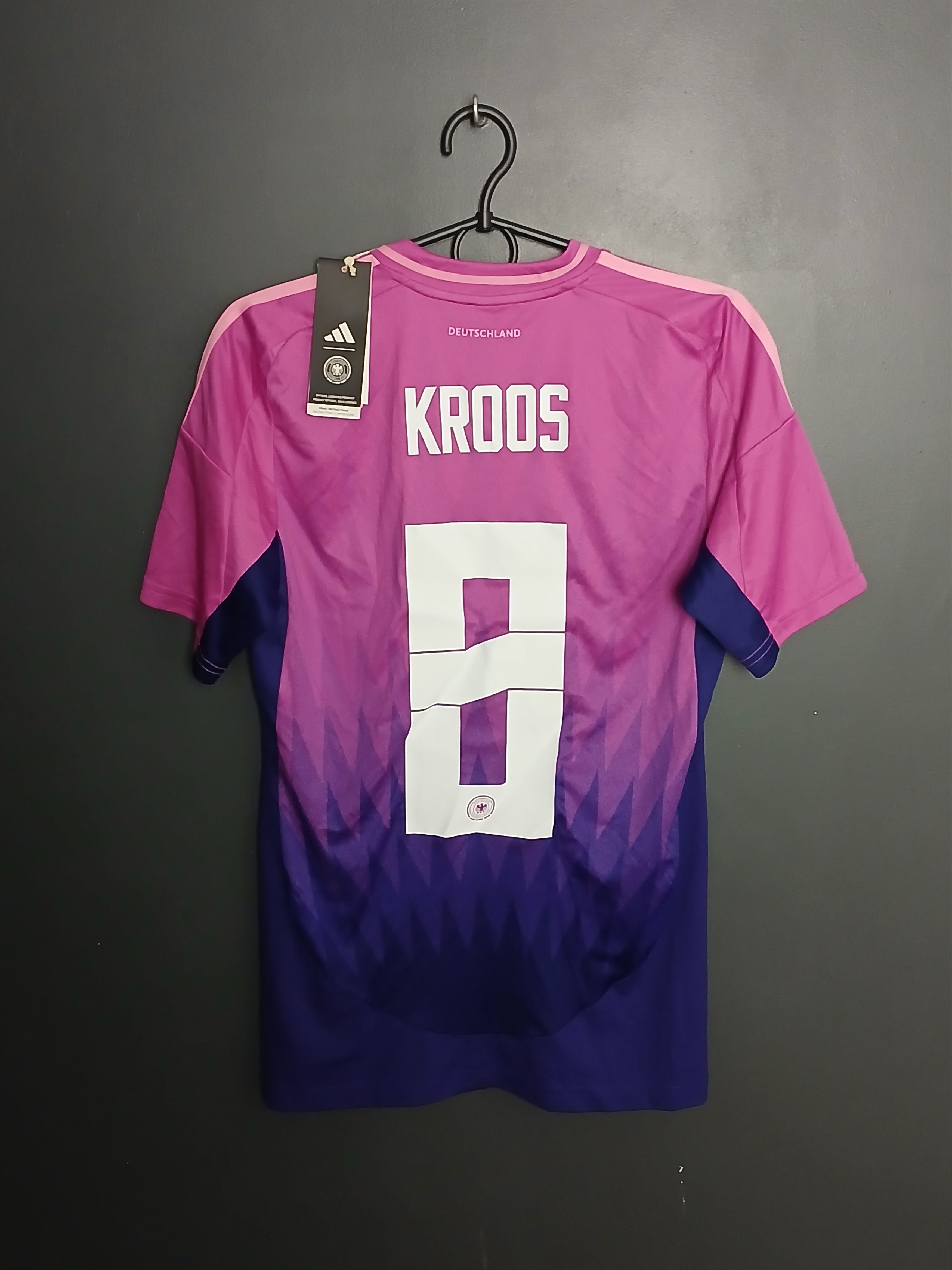 Adidas New Germany 2024 Away Kroos Football Jersey T-Shirt Size US XS / EU 42 / 0 - 1 Thumbnail