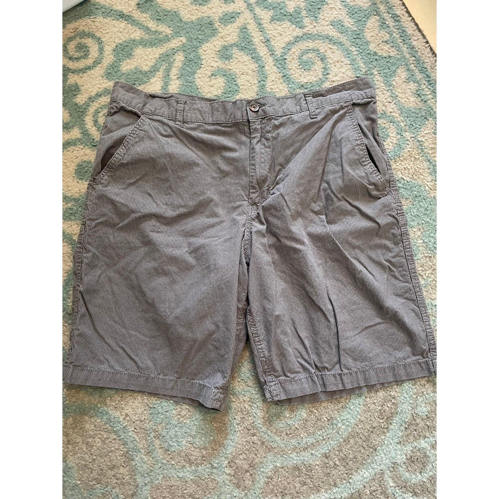 Faded Glory Faded Glory Gray Men's Shorts 100% Cotton Size 40 Size US 40 / EU 56 - 1 Thumbnail