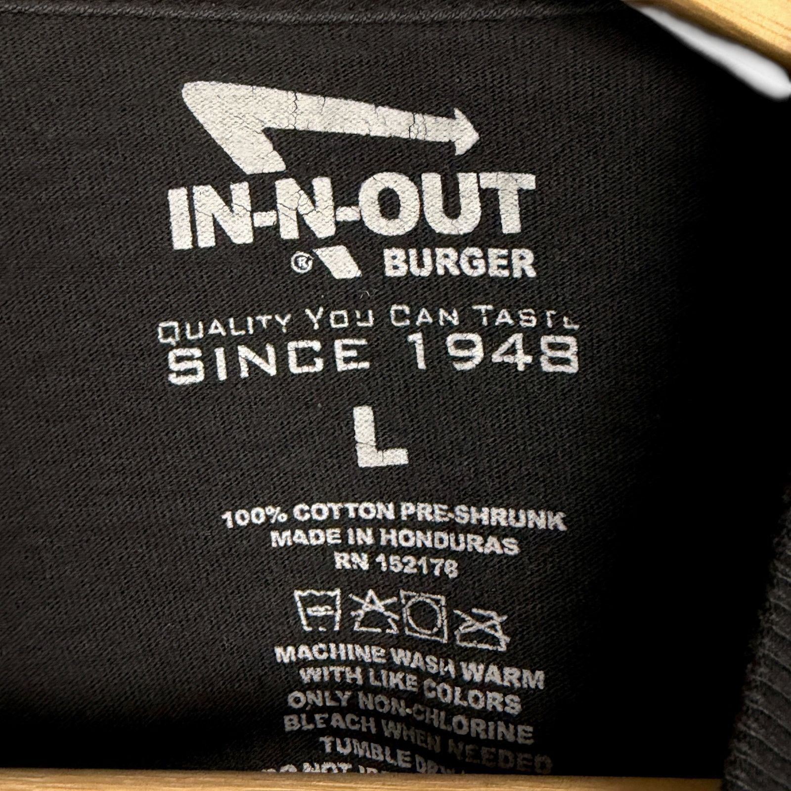 Gildan In-N-Out BurgerUtah Black Classic Car Graphic T-Shirt Mens L Size US L / EU 52-54 / 3 - 3 Thumbnail