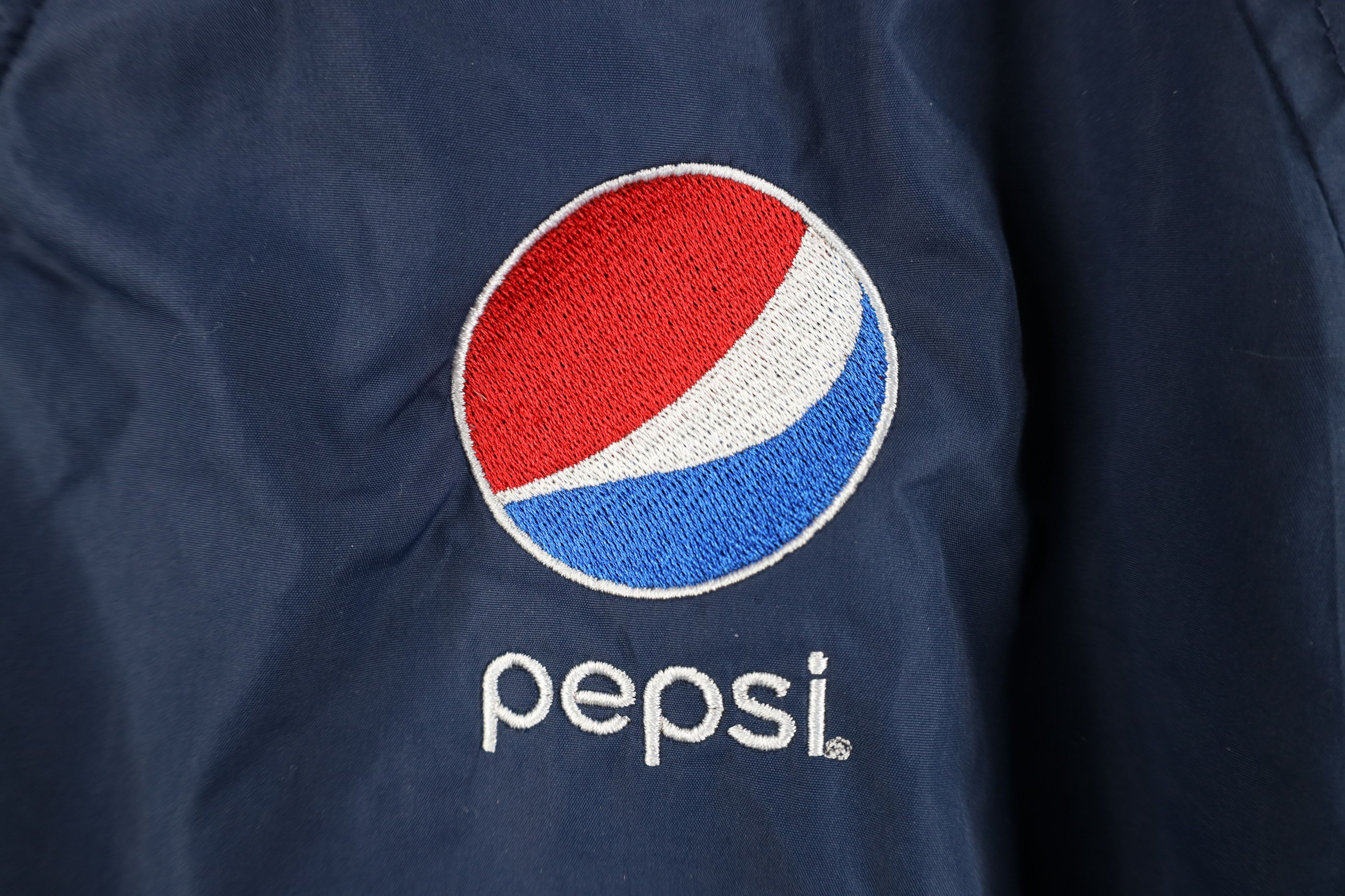 Vintage Vintage Pepsi Co Lined Pullover Windbreaker Jacket Navy Blue Size US XL / EU 56 / 4 - 4 Thumbnail