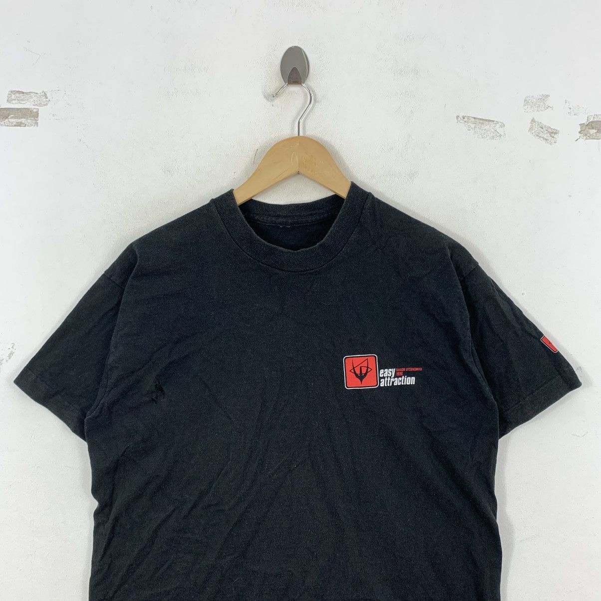Vintage Vintage 90s TAKASHI UTSONOMIYA Easy Attraction 1996 Tshirt Size US M / EU 48-50 / 2 - 3 Thumbnail