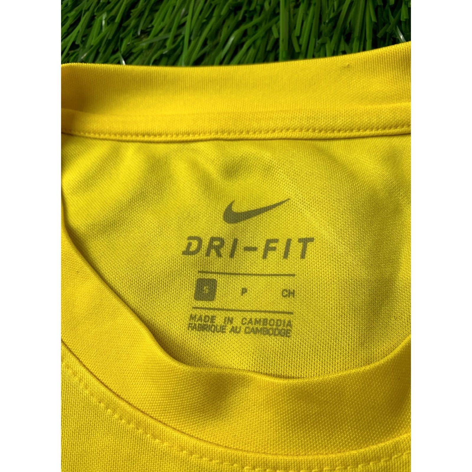 Nike NIKE DRI-FIT PARK ORIGINAL 2020 MEN SHIRT T-Shirt SIZE S Yellow and Black Football Jersey Short Sleeve Crew Neck Nike Park Mens Size US S / EU 44-46 / 1 - 4 Thumbnail