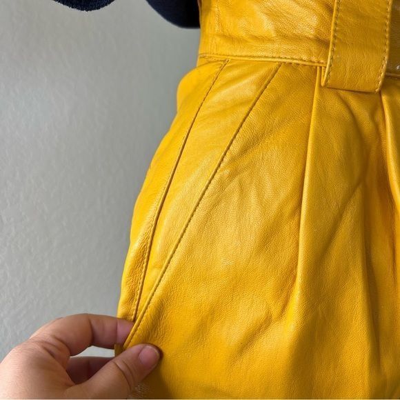 Vintage VTG Cedars Leather Shorts High Rise Size 27" / US 4 / IT 40 - 6 Thumbnail