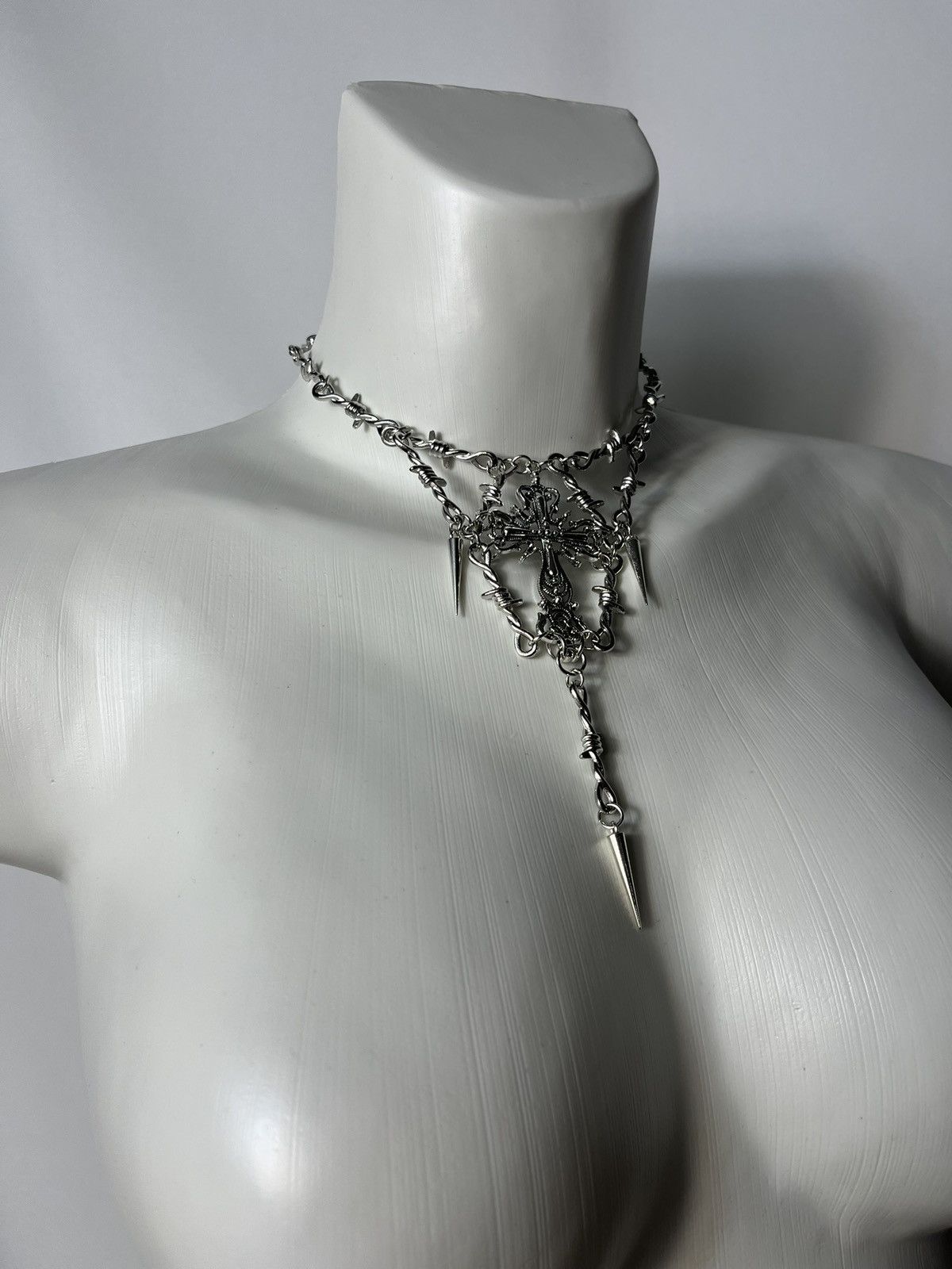 Jewelry Gothic Cross Wire Necklace Size ONE SIZE - 5 Thumbnail