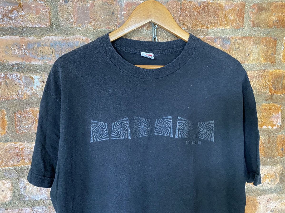 Vision Streetwear 1990s Vision illusion tee Made in USA Size US L / EU 52-54 / 3 - 3 Thumbnail