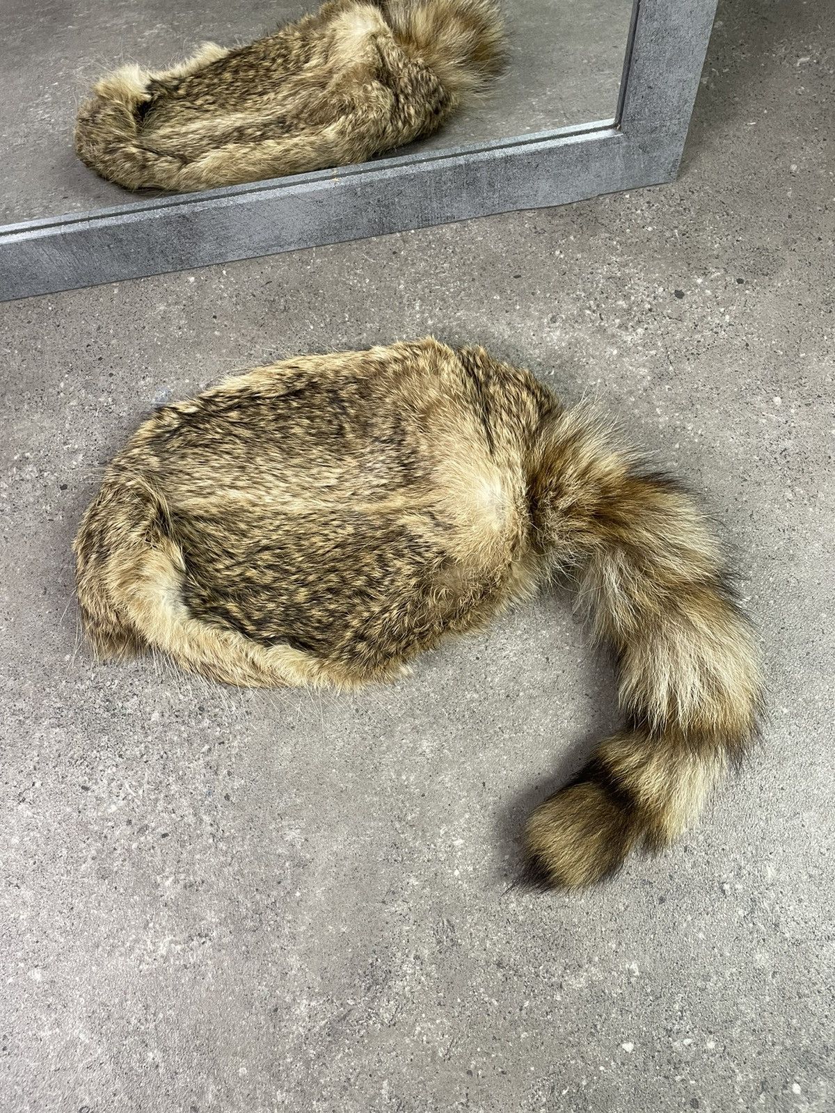Vintage Vintage Faux Rabbitskin and Racconn tail Size ONE SIZE - 2 Thumbnail