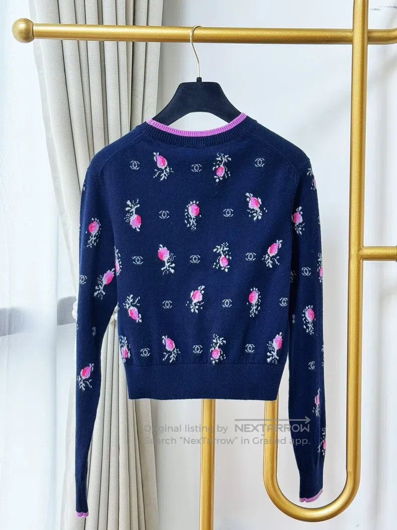 Chanel Chanel 22K autumn and winter pink small flower blue cashme Size XXS / US 00 / IT 34 - 4 Thumbnail