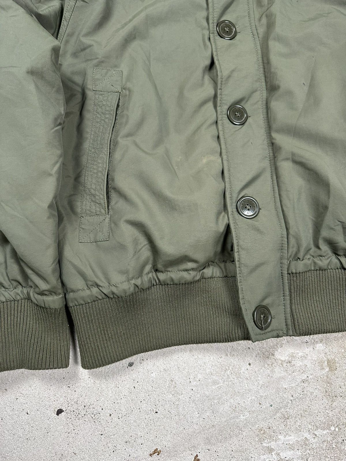 If Six Was Nine × Japanese Brand × Le Grande Bleu (L.G.B.) Vintage Y2K Faux Fur Flyers Khaki Bomber Jacket Size US L / EU 52-54 / 3 - 3 Thumbnail