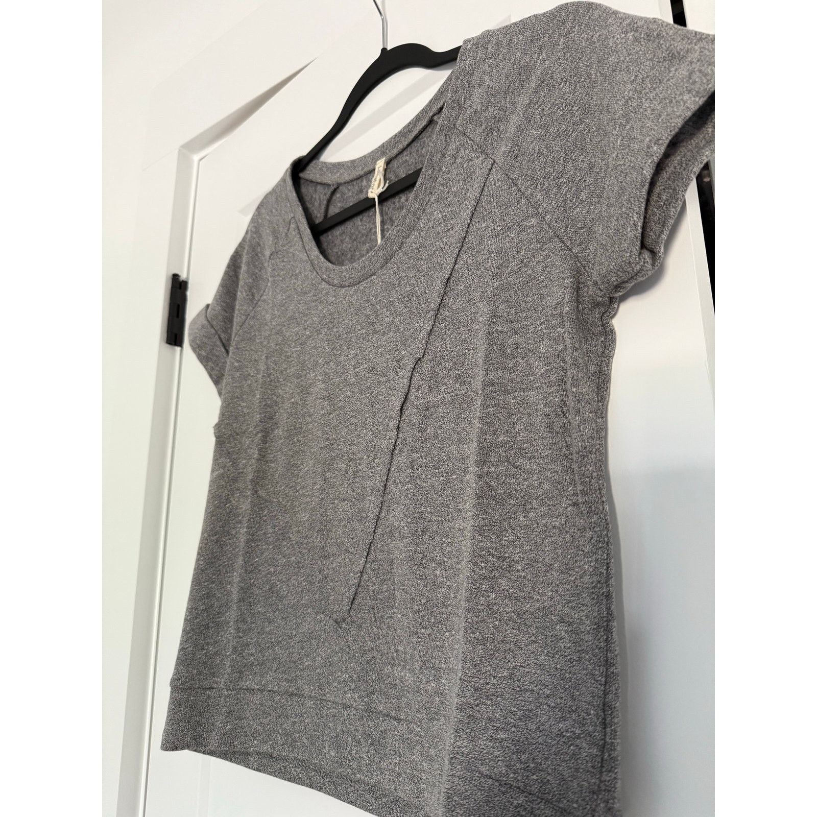 REVOLVE $160 New Lanston Revolve Raglan Sweatshirt Tee - Grey XS Size XS / US 0-2 / IT 36-38 - 3 Thumbnail