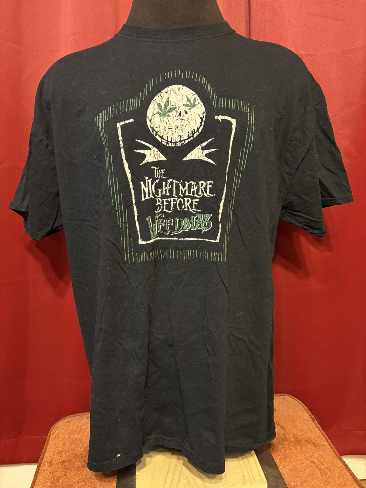 Vintage Vintage Nightmare Before Weedmas Tshirt Horror Movie Parody Size US XXL / EU 58 / 5 - 1 Thumbnail