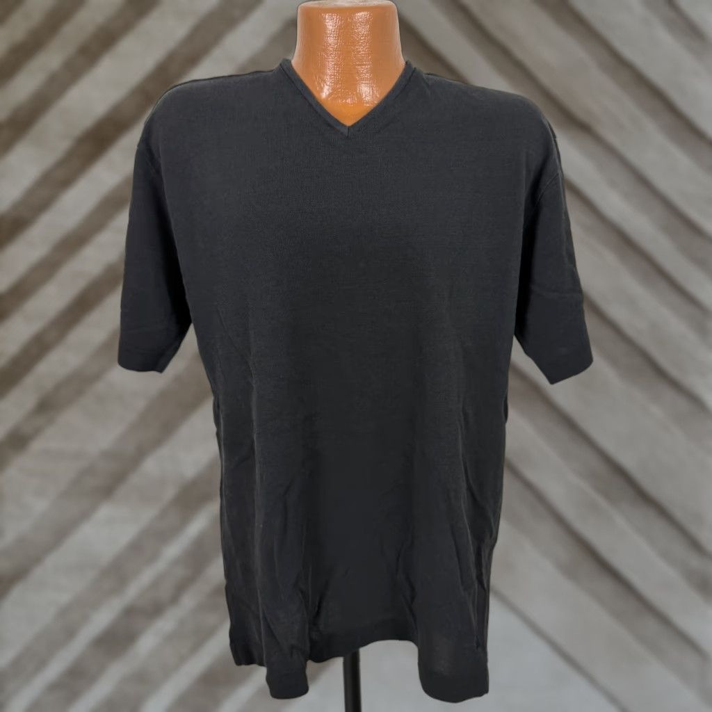 Nautica VINTAGE Nautica Black V-Neck T-Shirt Men L 90s 90s, Gothic, Grunge, Hipster, Outdoor Solid Cotton Rayon Knit Short Sleeve Shirt Mens Black Size US L / EU 52-54 / 3 - 1 Thumbnail
