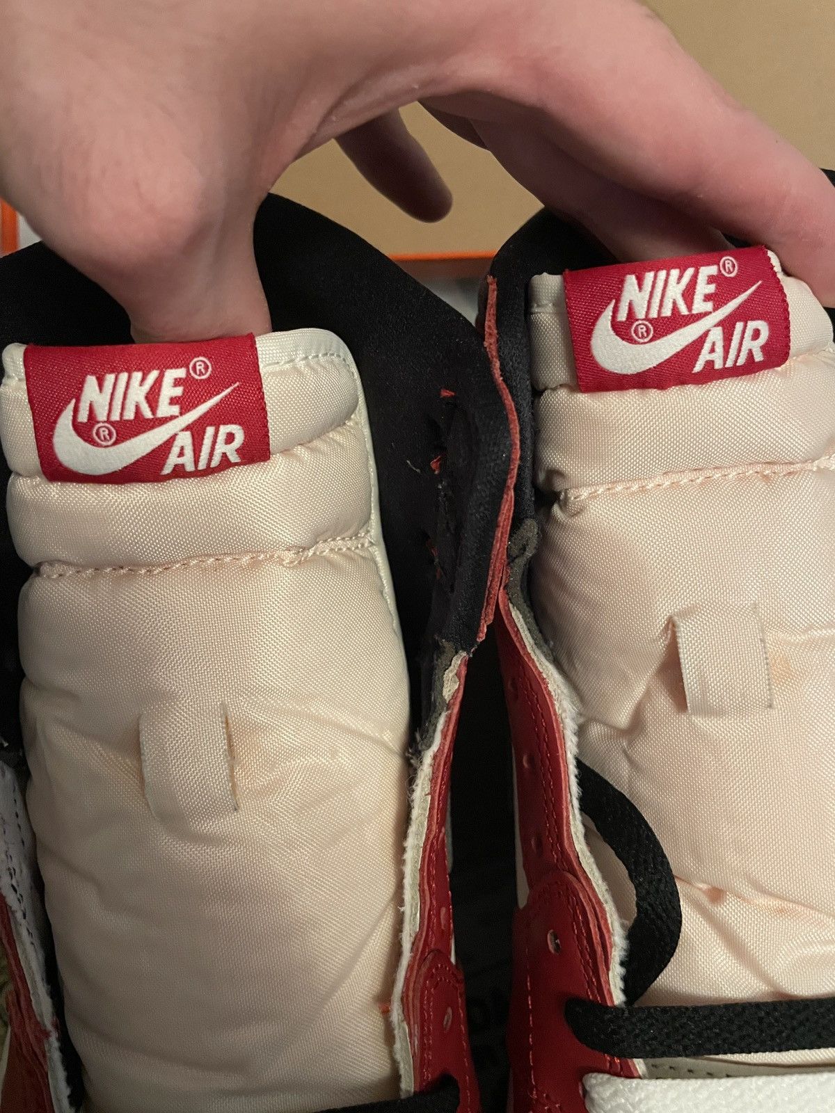 Jordan Brand Jordan 1 Chicago Lost and Found Size US 10 / EU 43 - 17 Thumbnail
