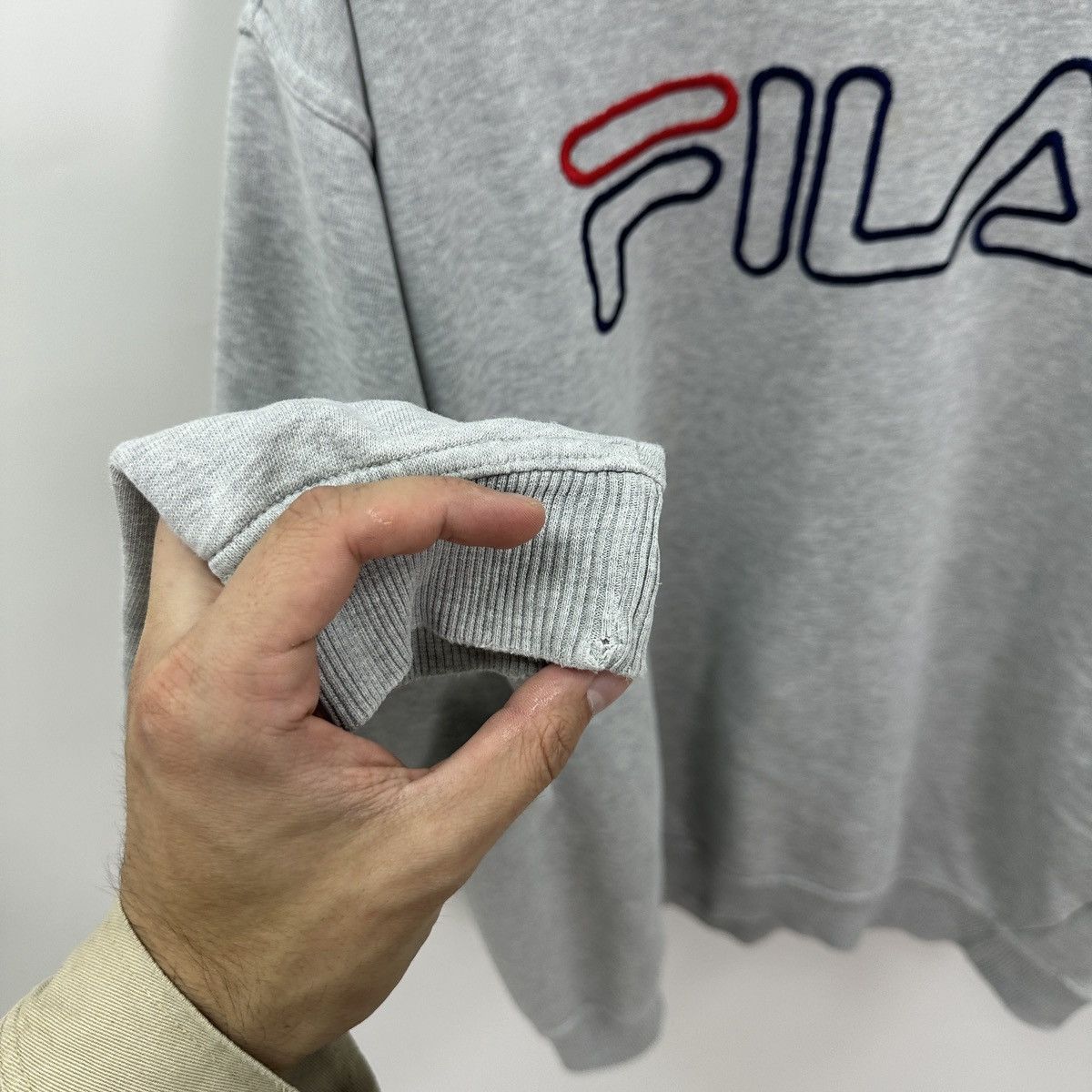 Fila Vintage 90s Fila Sweatshirt Embroidered logo y2k Italy og Size US L / EU 52-54 / 3 - 7 Thumbnail