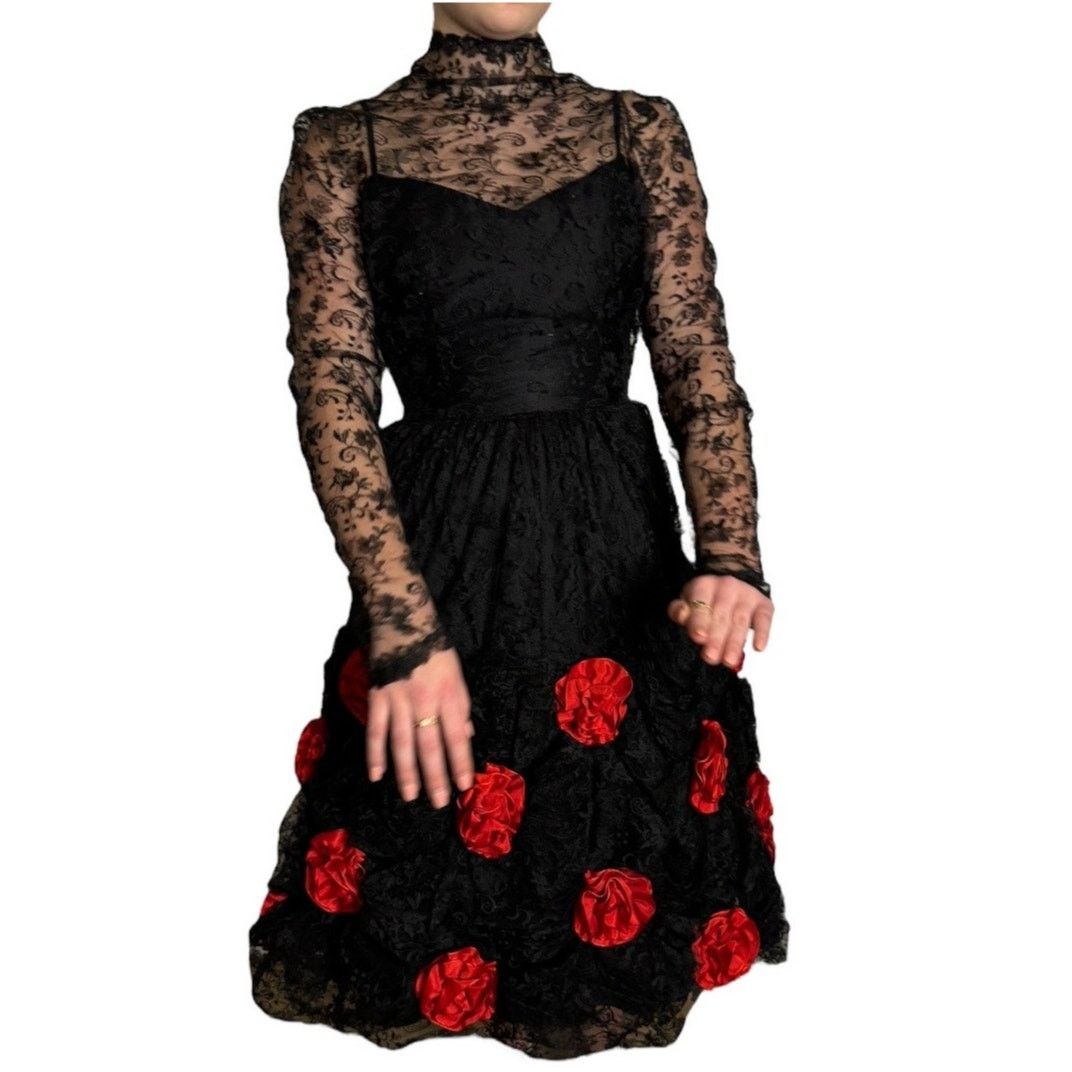 Vintage Vtg An original by DUSAUZAY black Lace Red Roses dress Size XS / US 0-2 / IT 36-38 - 11 Thumbnail