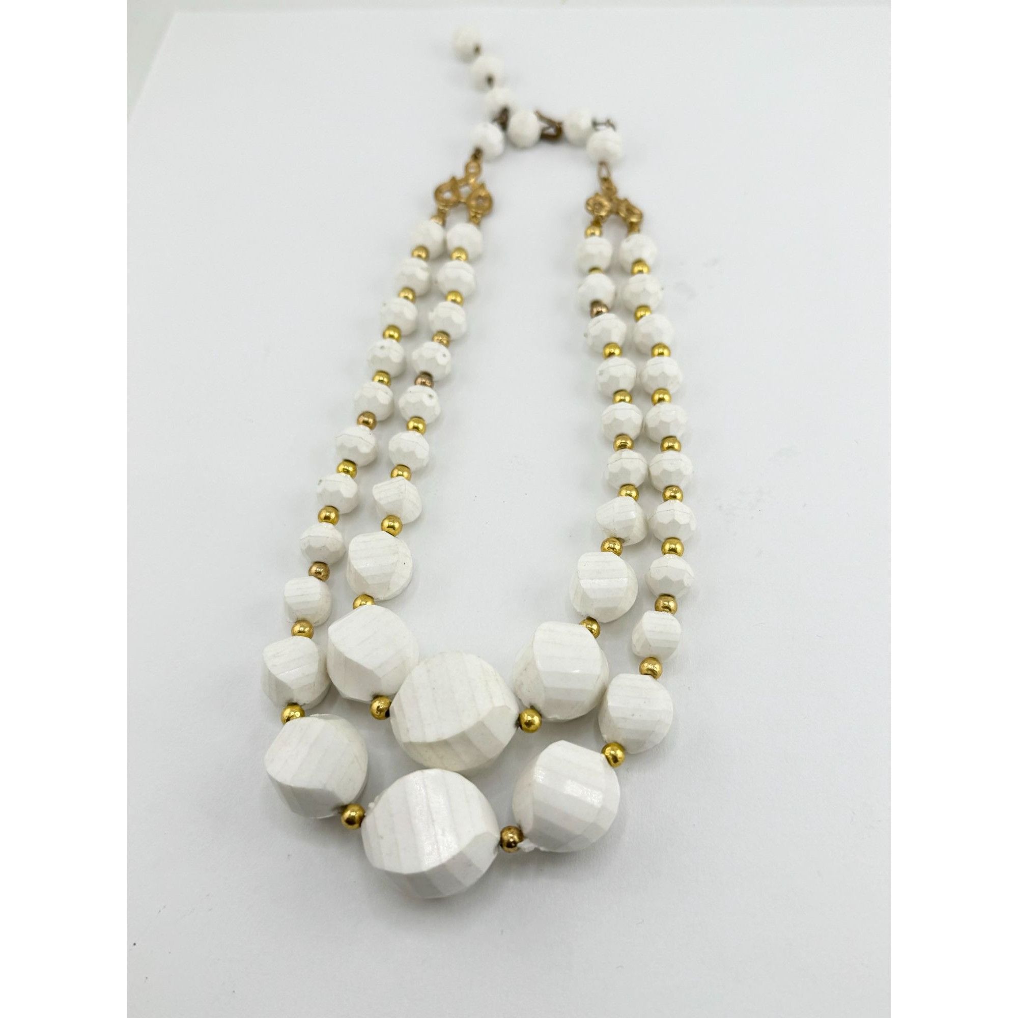 Vintage Vintage white beaded double strand necklace Size ONE SIZE - 4 Thumbnail
