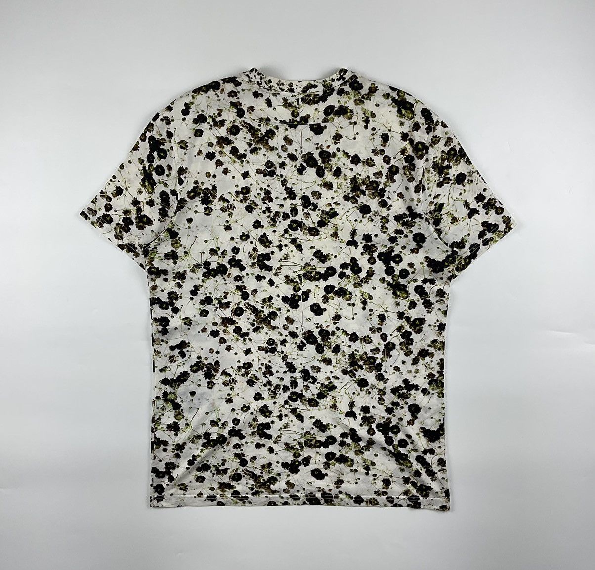 Givenchy Givenchy S/S'15 Floral Tee Size US M / EU 48-50 / 2 - 2 Thumbnail