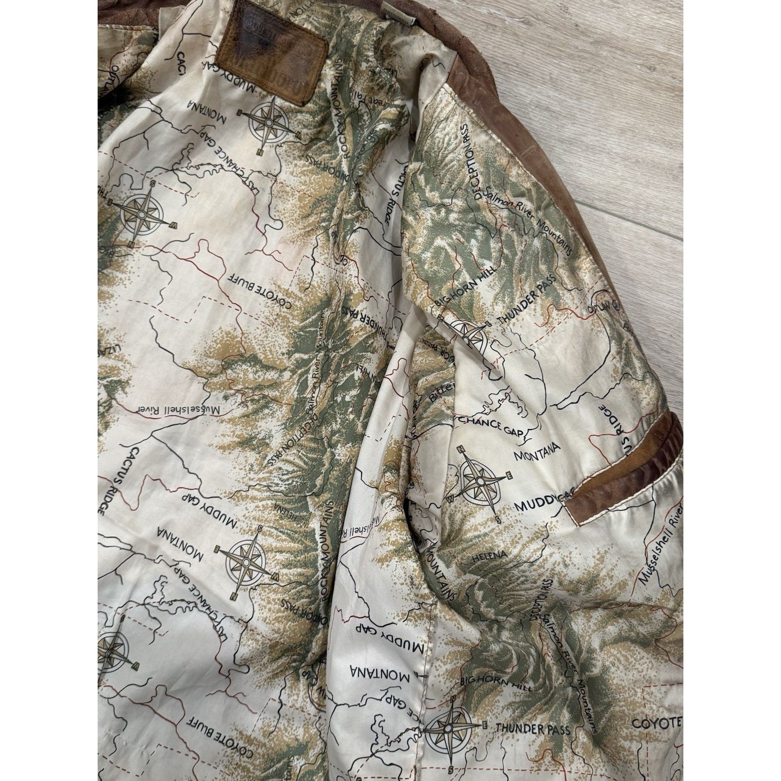 Marlboro Vintage Marlboro Adventure Jacket Leather Bomber Distressed Size US XL / EU 56 / 4 - 11 Thumbnail
