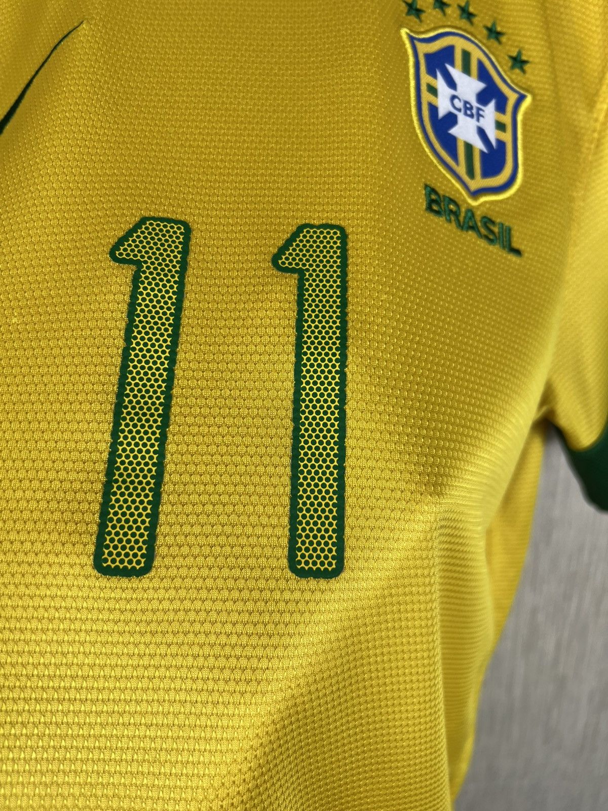 Nike Vintage Nike Brazil y2k 2012/13 home jersey tee 11 Neymar jr Size US S / EU 44-46 / 1 - 14 Thumbnail
