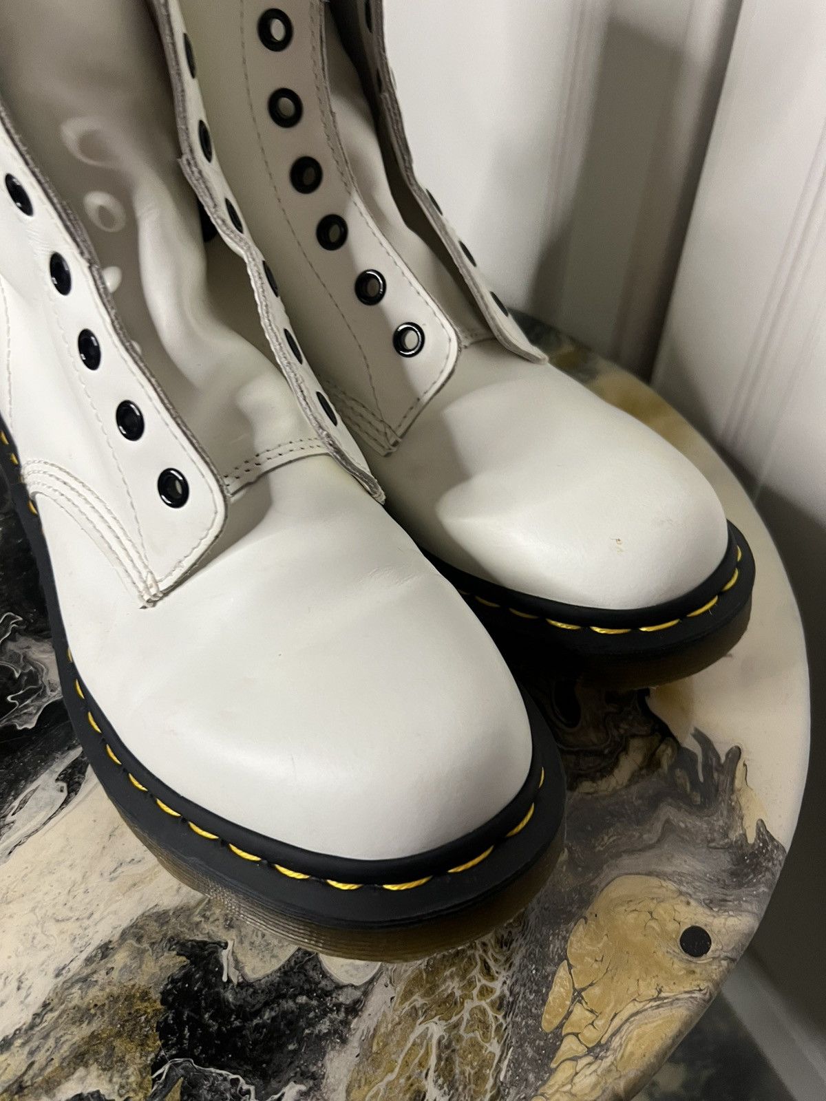 Dr. Martens Dr. Martens 1460 Smooth Leather White Boot Size US 9 / IT 39 - 7 Thumbnail
