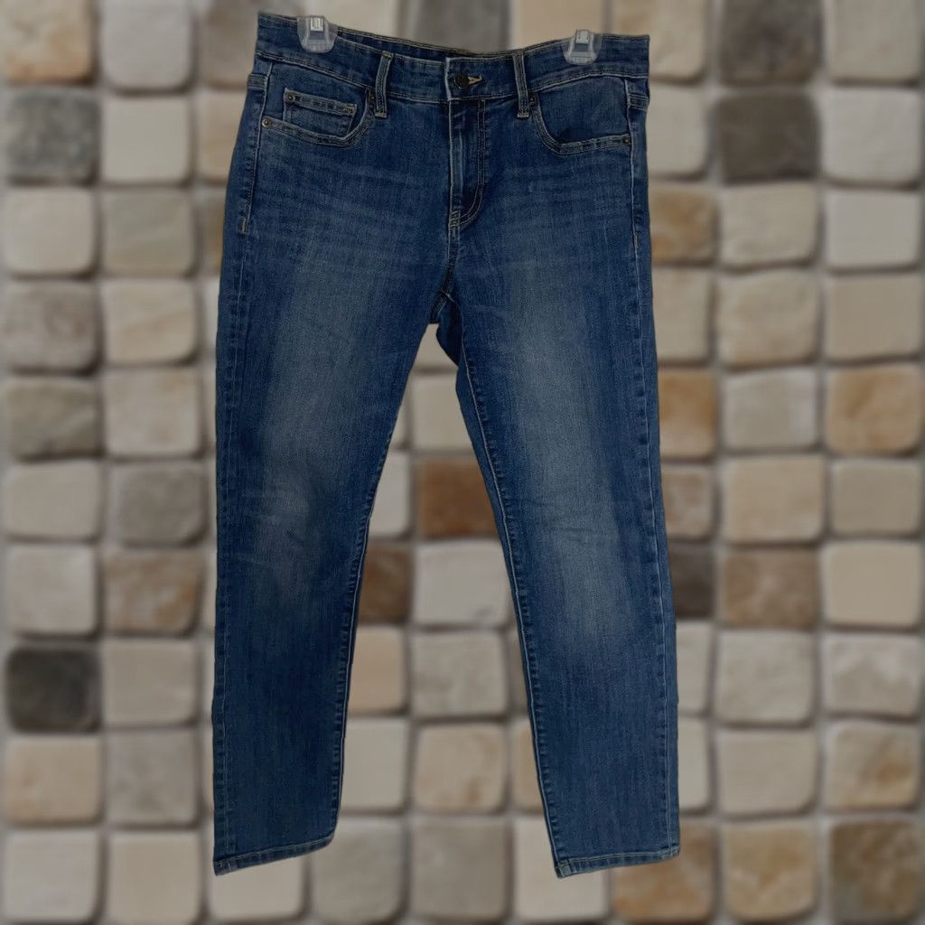 Gap VINTAGE Gap Girlfriend Blue Jeans Women Size 6 Regular Rise 11 in 30 in Waist 26 in Inseam 26 in Pants Denim Size 28" / US 6 / IT 42 - 1 Thumbnail