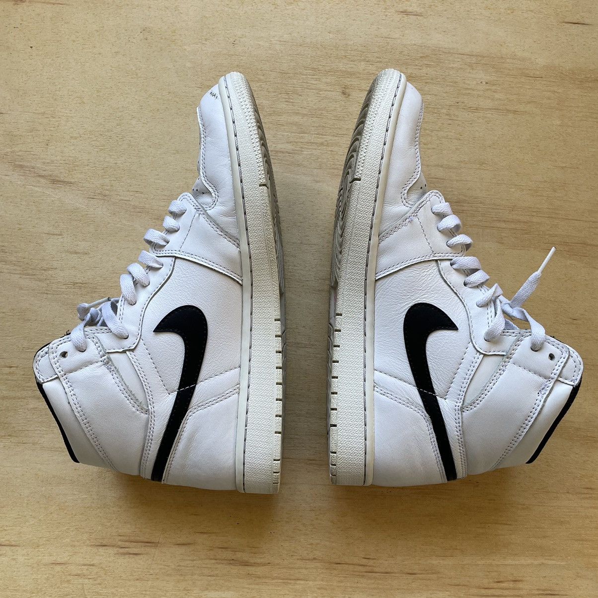 Jordan Brand Jordan 1 Yin Yang White Size US 9.5 / EU 42-43 - 7 Thumbnail
