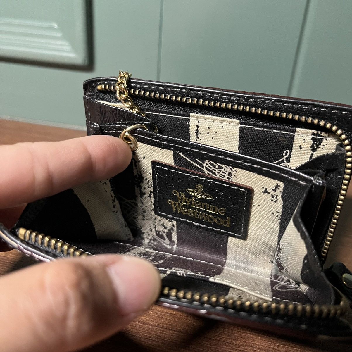 Vivienne Westwood VIVIENNE WESTWOOD Orb Logo Coin Case Black Leather Size ONE SIZE - 9 Thumbnail