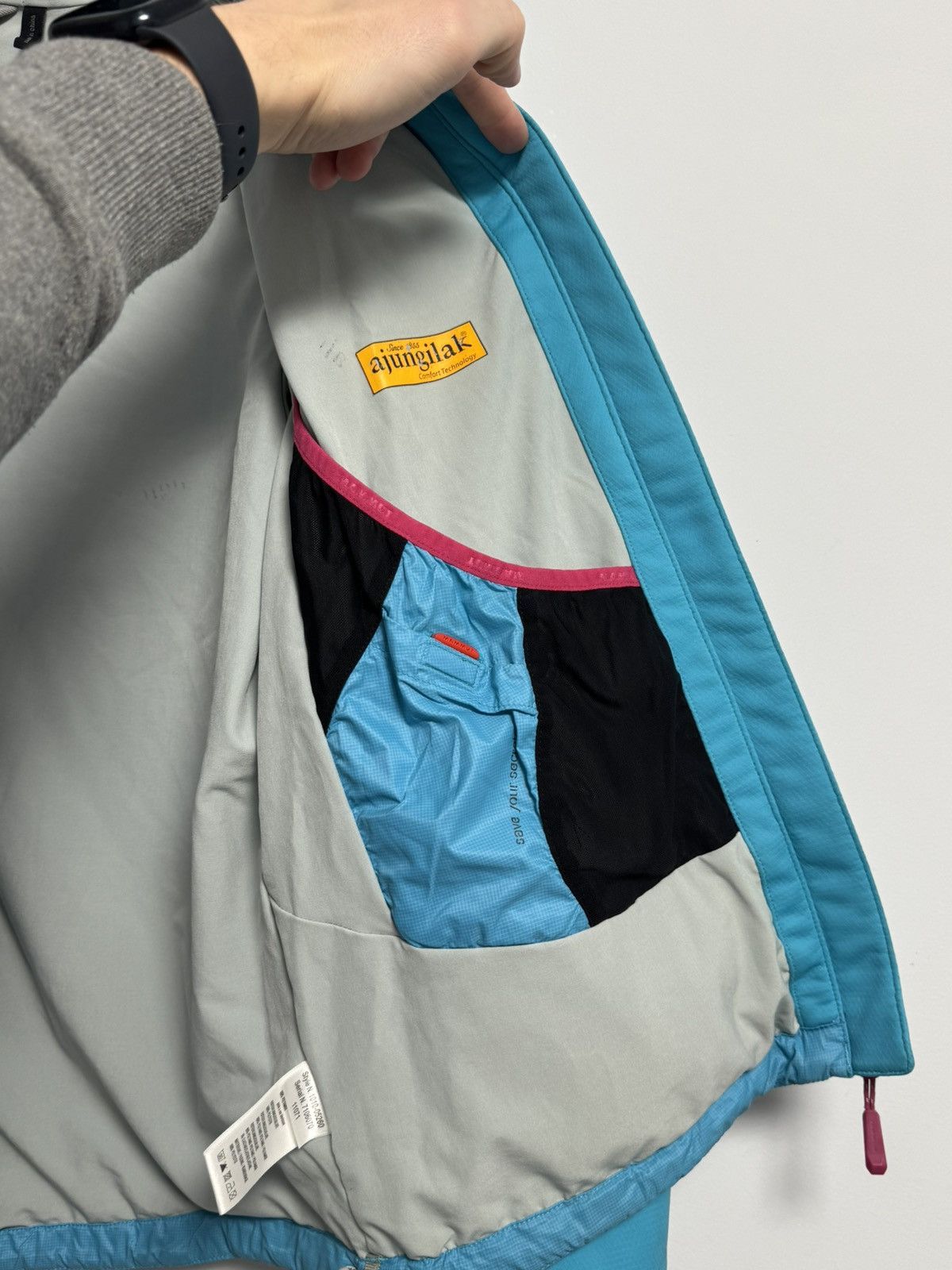 Mammut Mammut Hooded Jacket Womens Small Blue Quilted Ajungilak Size S / US 4 / IT 40 - 12 Thumbnail