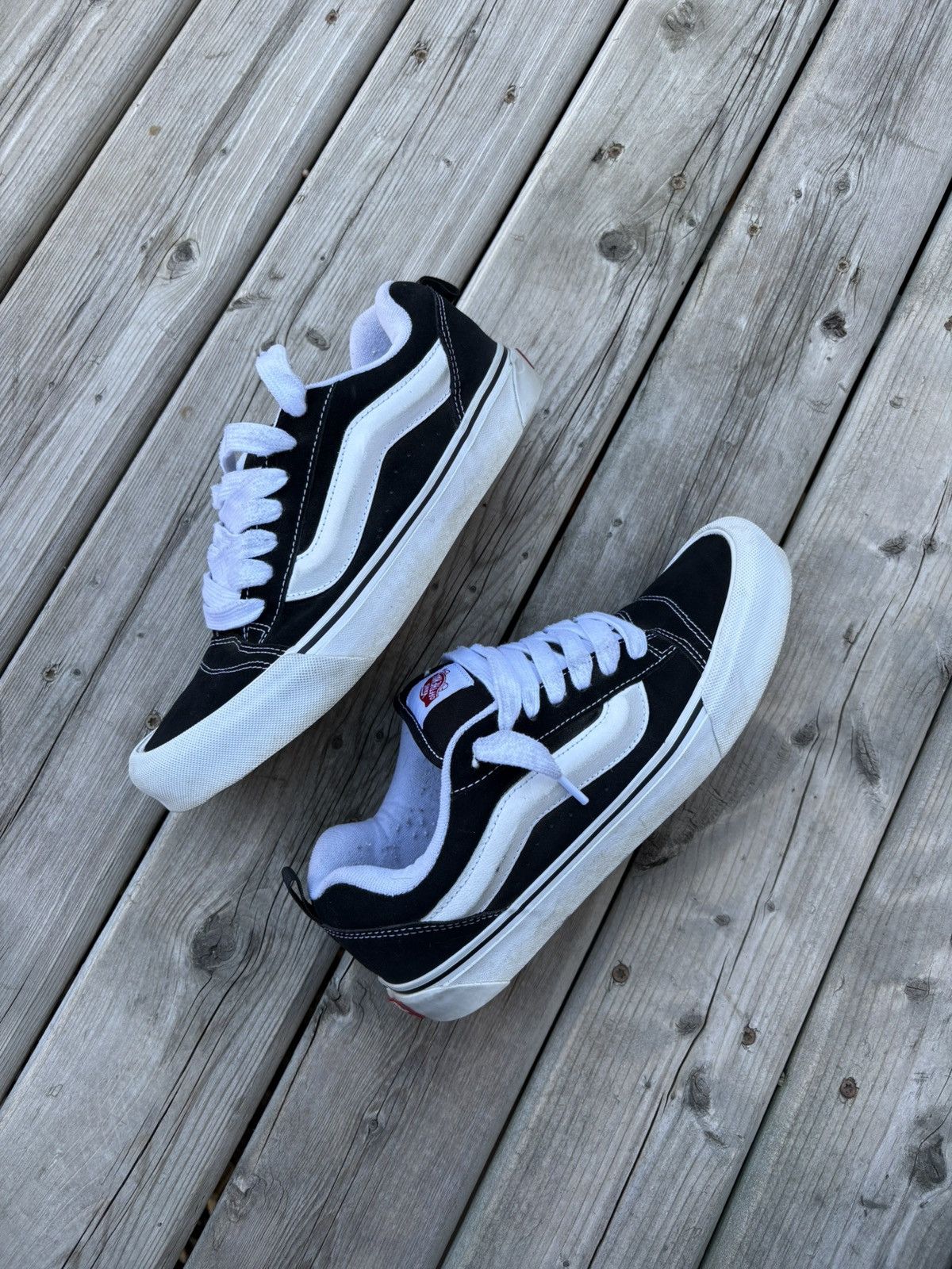 Vans Vans Knu Skool [Black/White] Size US 9 / EU 42 - 2 Thumbnail