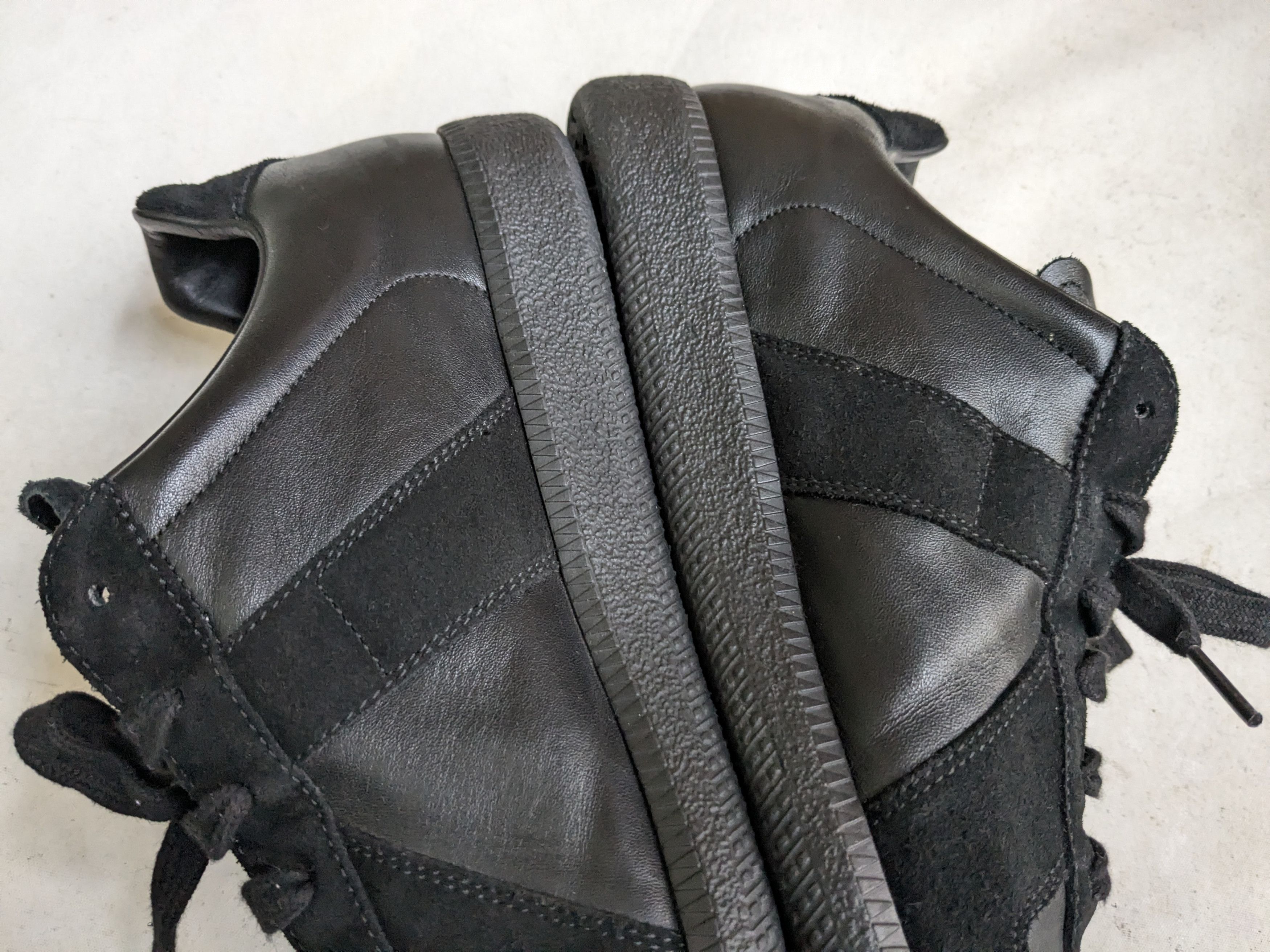 Maison Margiela Maison Margiela Replica GAT Black 10 43 Low Tops Size US 10 / EU 43 - 12 Thumbnail