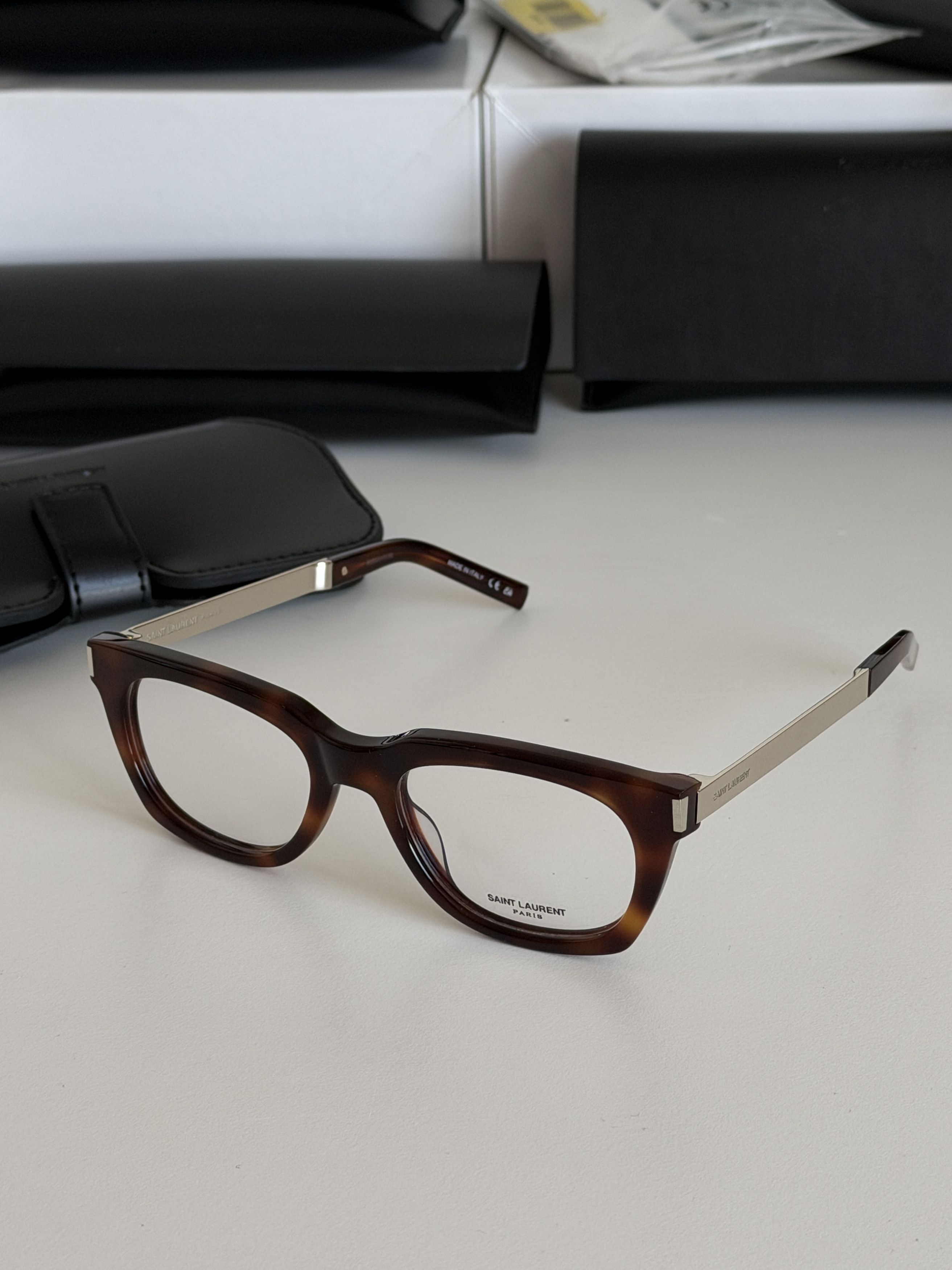 Saint Laurent Paris Saint laurent Glasses Size ONE SIZE - 1 Thumbnail