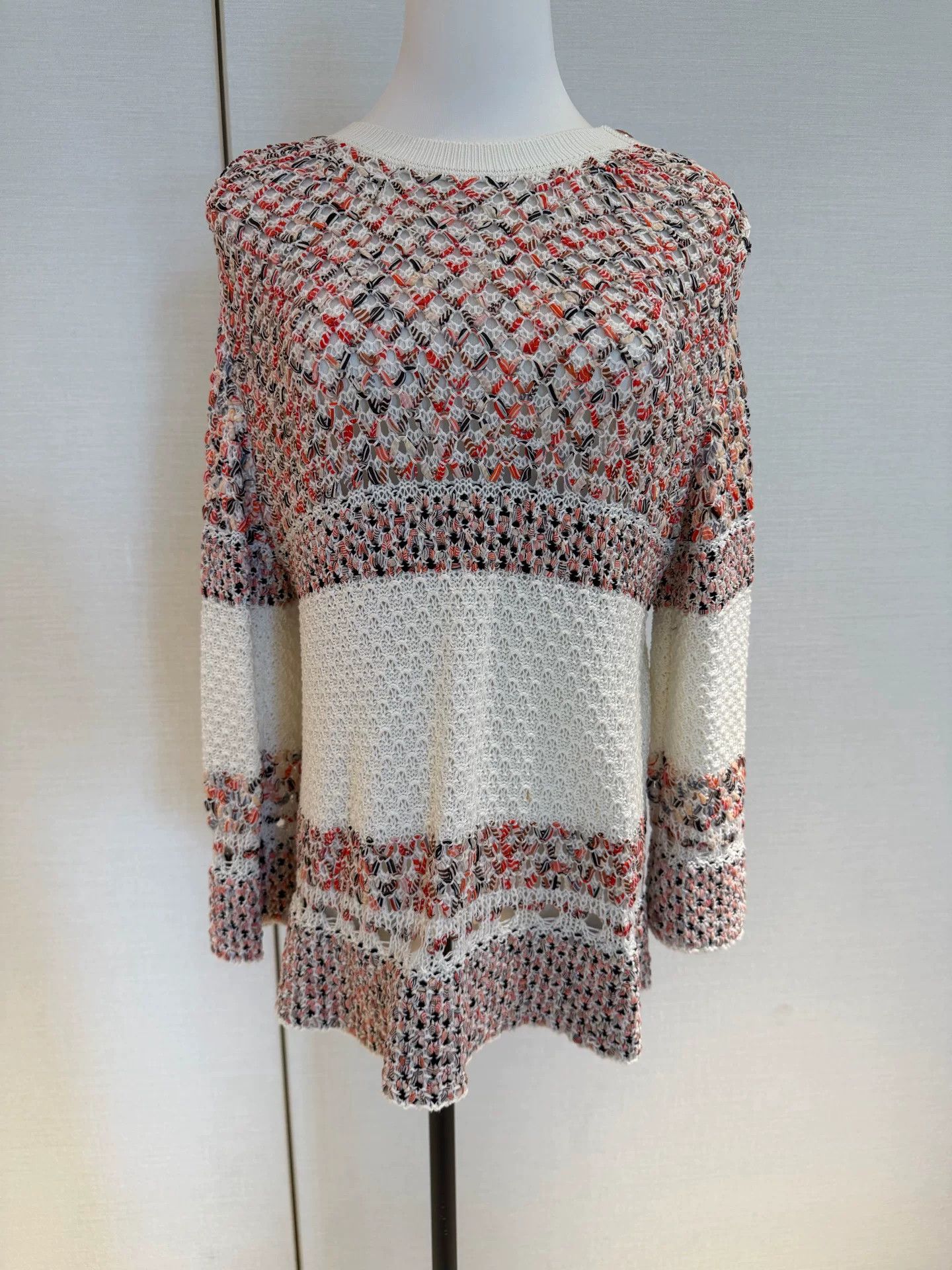 Chanel Chanel White Colorblock Cutout Knit Top Size US XS / EU 42 / 0 - 1 Thumbnail