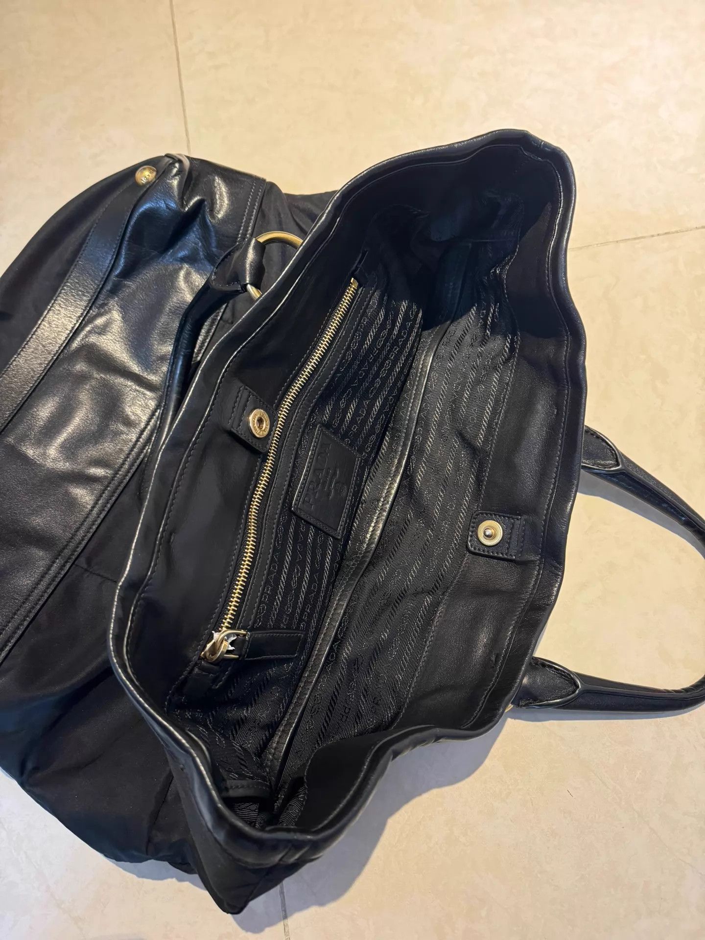 Prada Prada Logo Nylon Waxed Leather Tote Bag Unisex Black Size ONE SIZE - 3 Thumbnail