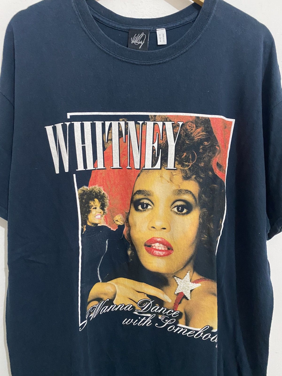 Vintage Vintage Whitney Houston Tee Size US XL / EU 56 / 4 - 1 Thumbnail