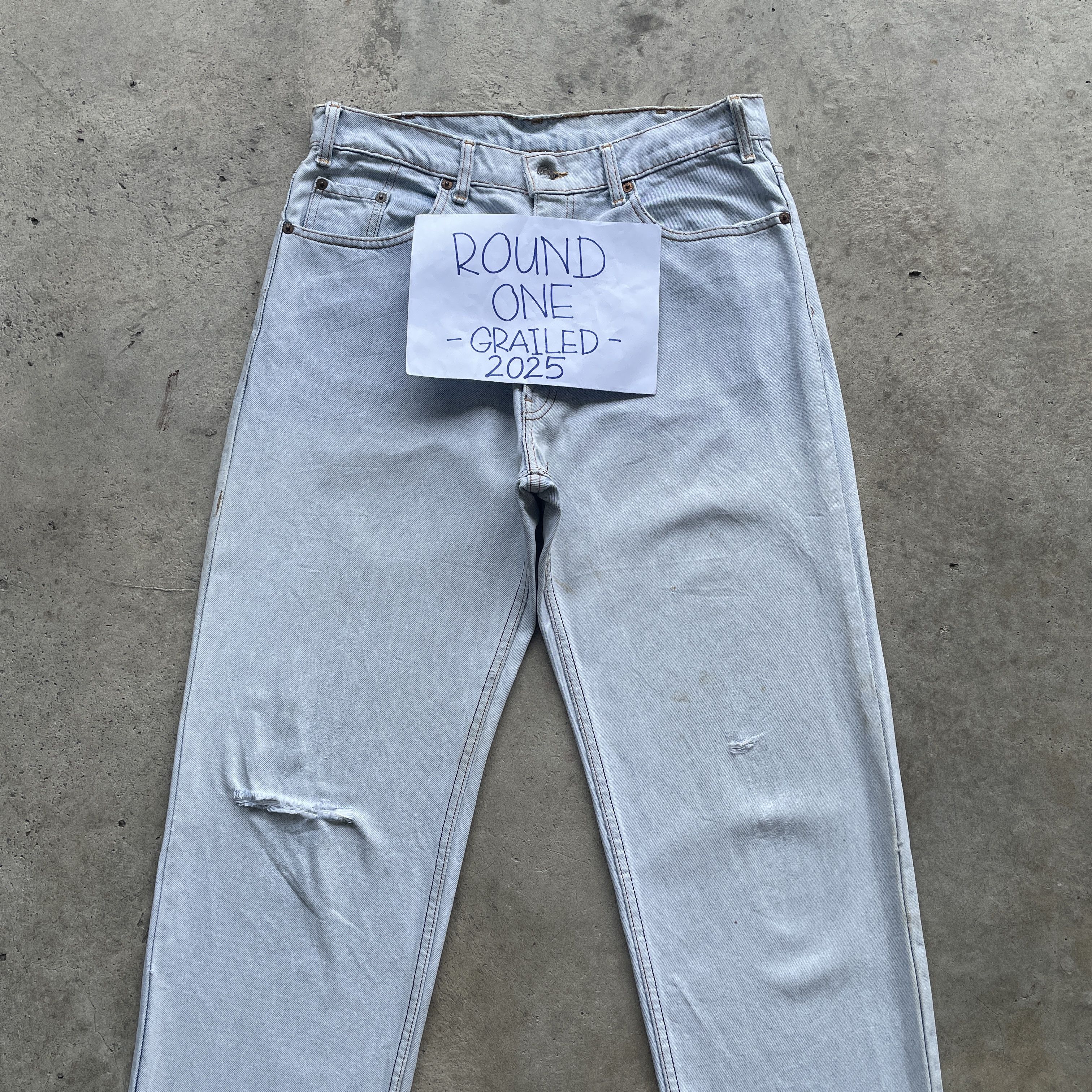 Levi's VINTAGE LEVI’S JEANS FADED LIGHTWASH DENIM DISTRESSED PANTS Size US 31 - 3 Thumbnail