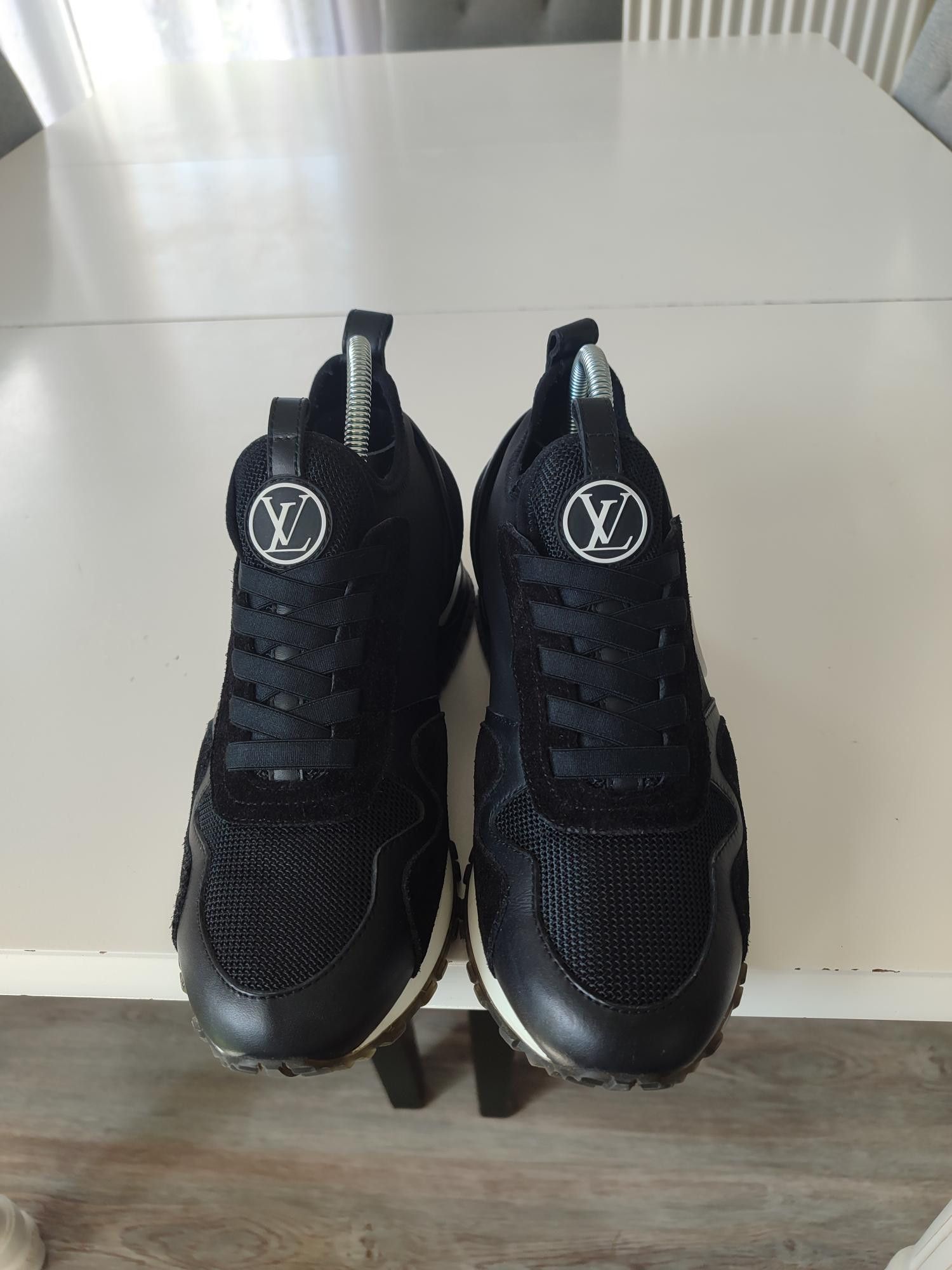 Louis Vuitton BASKETS LOUIS VUITTON SLIP ON RUN AWAY Size US 6 / IT 36 - 4 Thumbnail